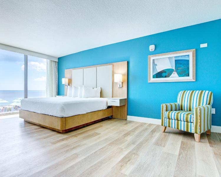 Acessible Oceanfront 1 Bedroom image