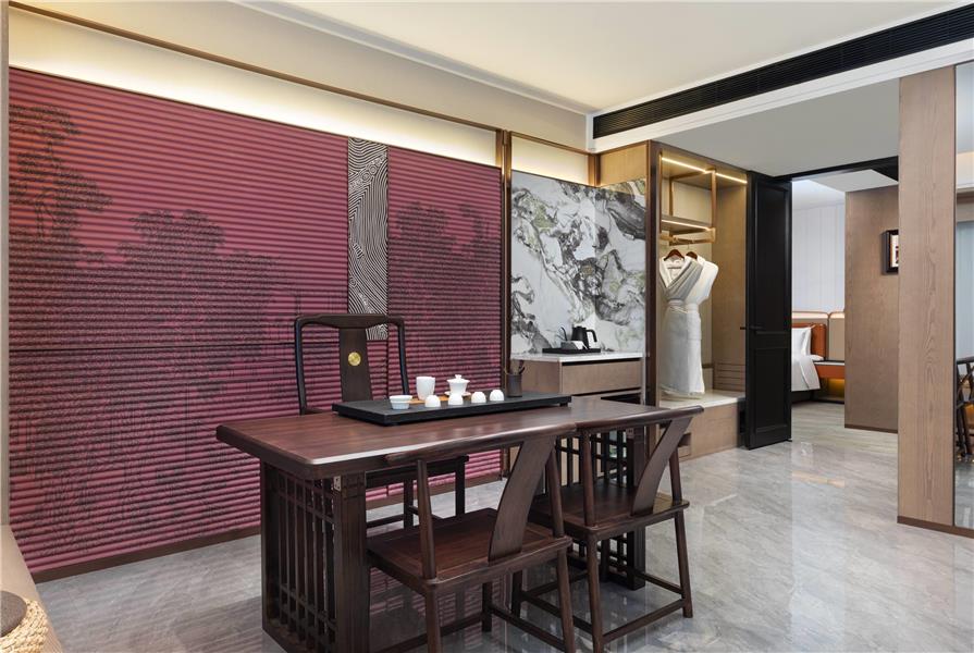 Guest Room,Dining Room/Area,Guest Room Amenity,Suite,On-Site