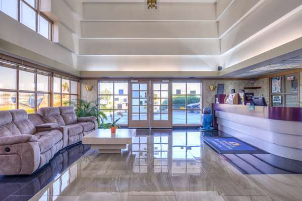  - Americas Best Value Inn Phoenix - I-5, Exit 24