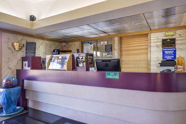  - Americas Best Value Inn Phoenix - I-5, Exit 24