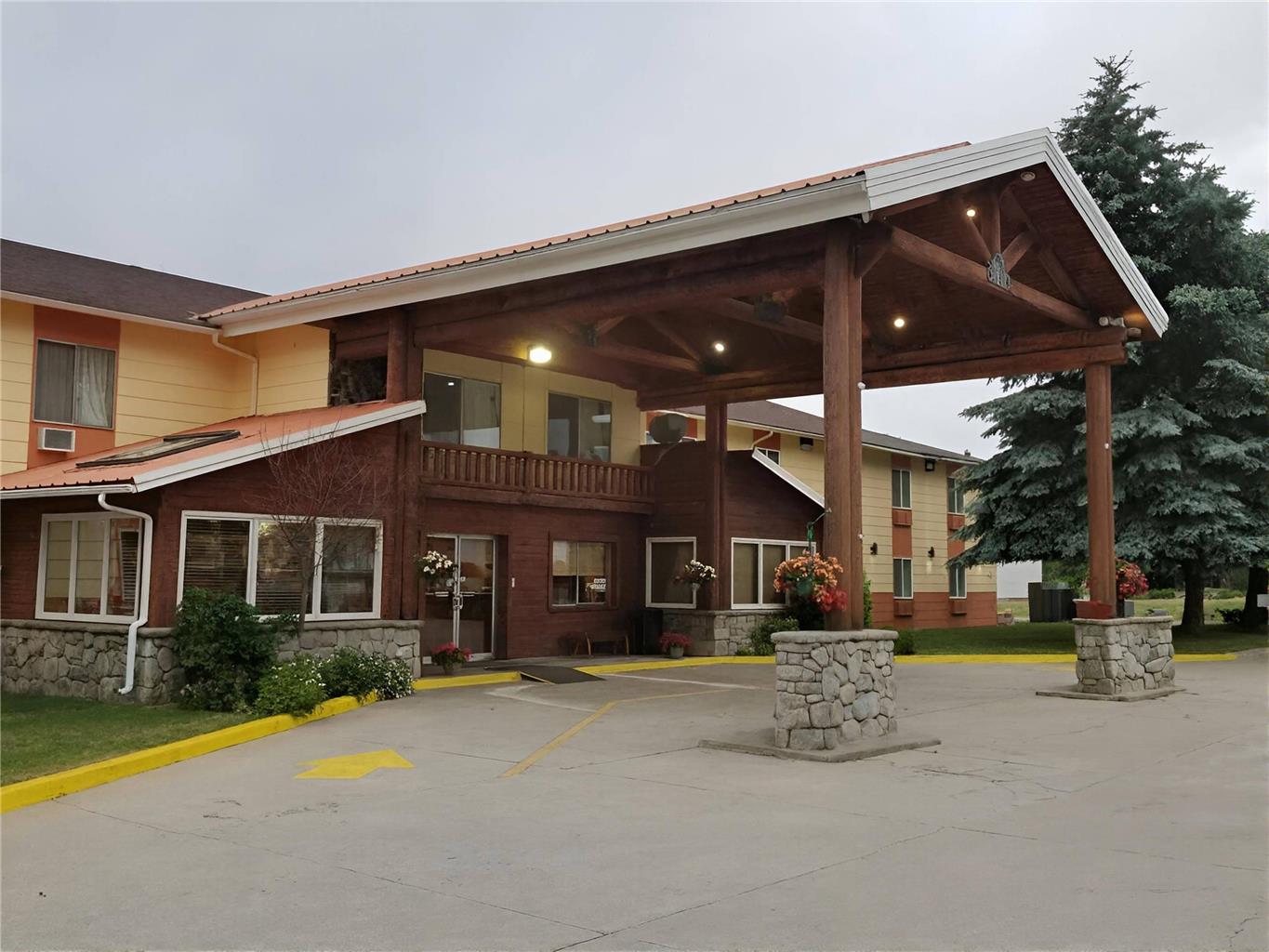Sandpoint Inn