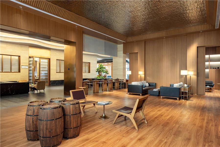 On-Site,Bar/Lounge