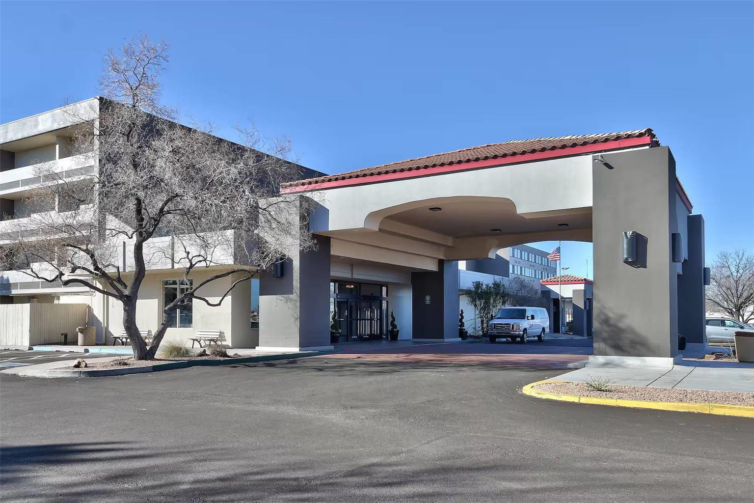 Ramada by Wyndham Albuquerque Midtown