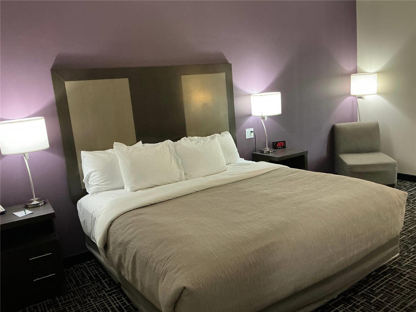 QUALITY INN AND SUITES COLORADO CIT-guestroom-Guest Room,On-Site.jpg