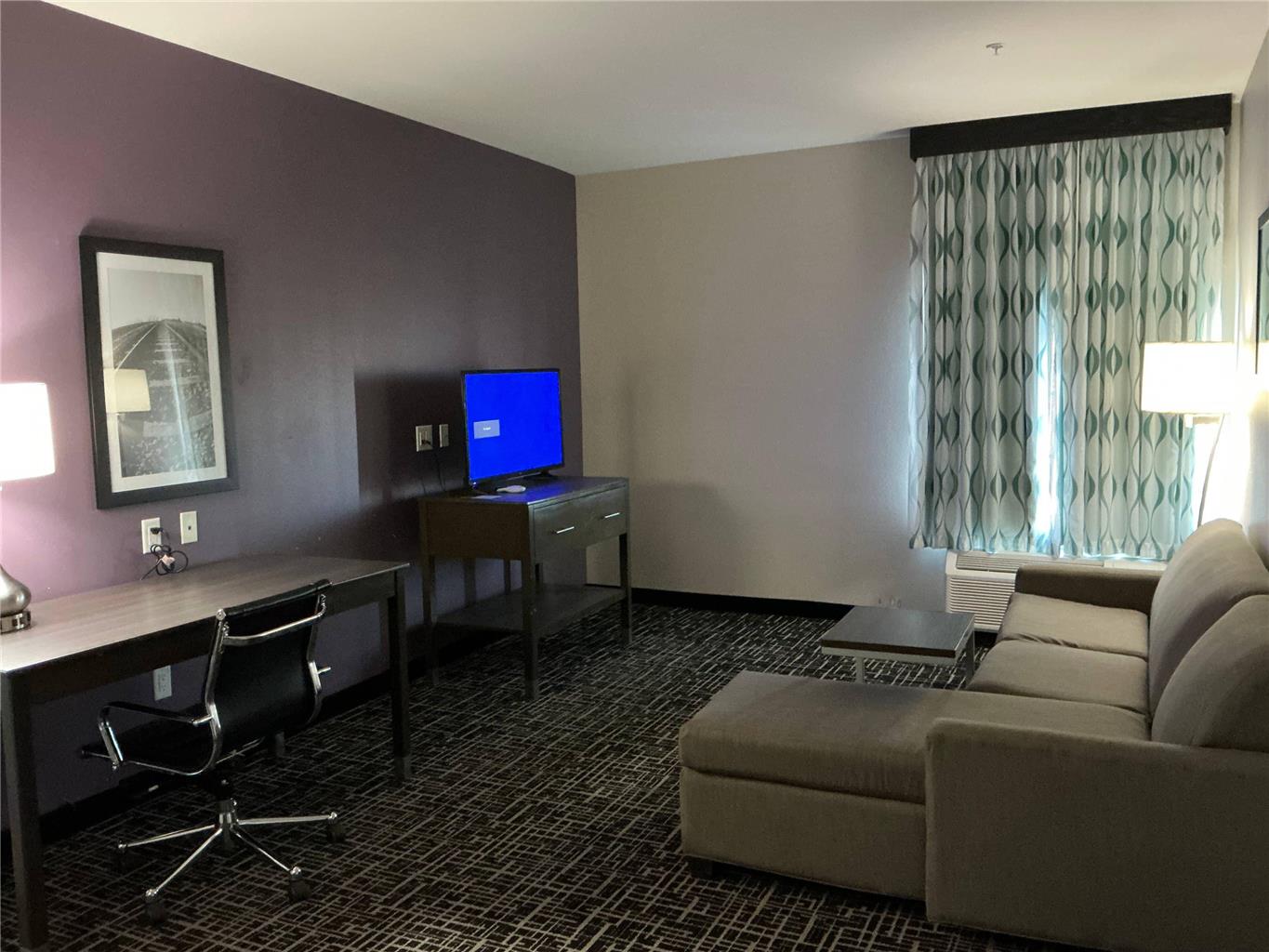 QUALITY INN AND SUITES COLORADO CIT-guestroom-Guest Room,Suite,On-Site.jpg