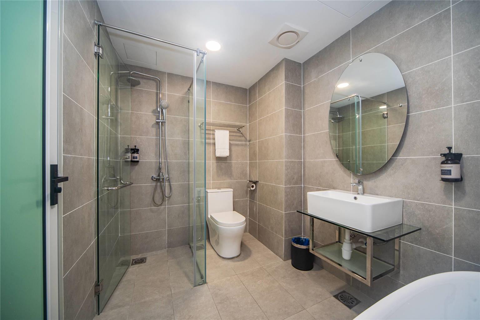 WYNDHAM GARDEN SUITES IPOH ICC-guestroom-Guest Room,Bathroom,On-Site.jpg