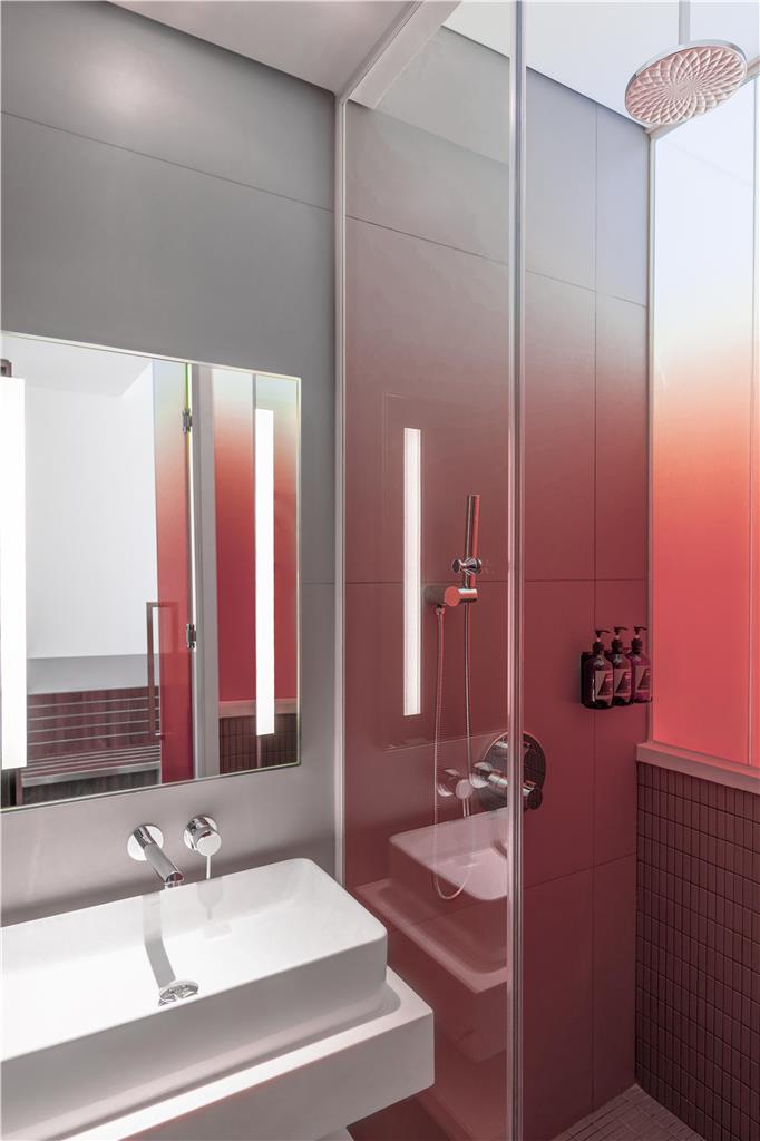 WINK HOTEL CAN THO-guestroom-Guest Room,Bathroom,On-Site.jpg