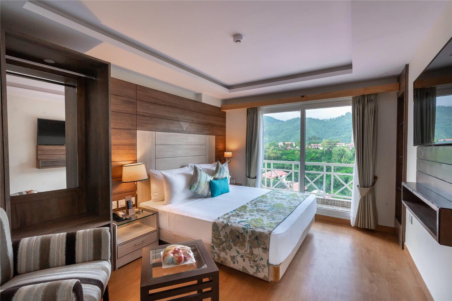 CYGNETT RESORT MOUNTAIN BREEZE-guestroom-Guest Room,Suite,On-Site.jpg
