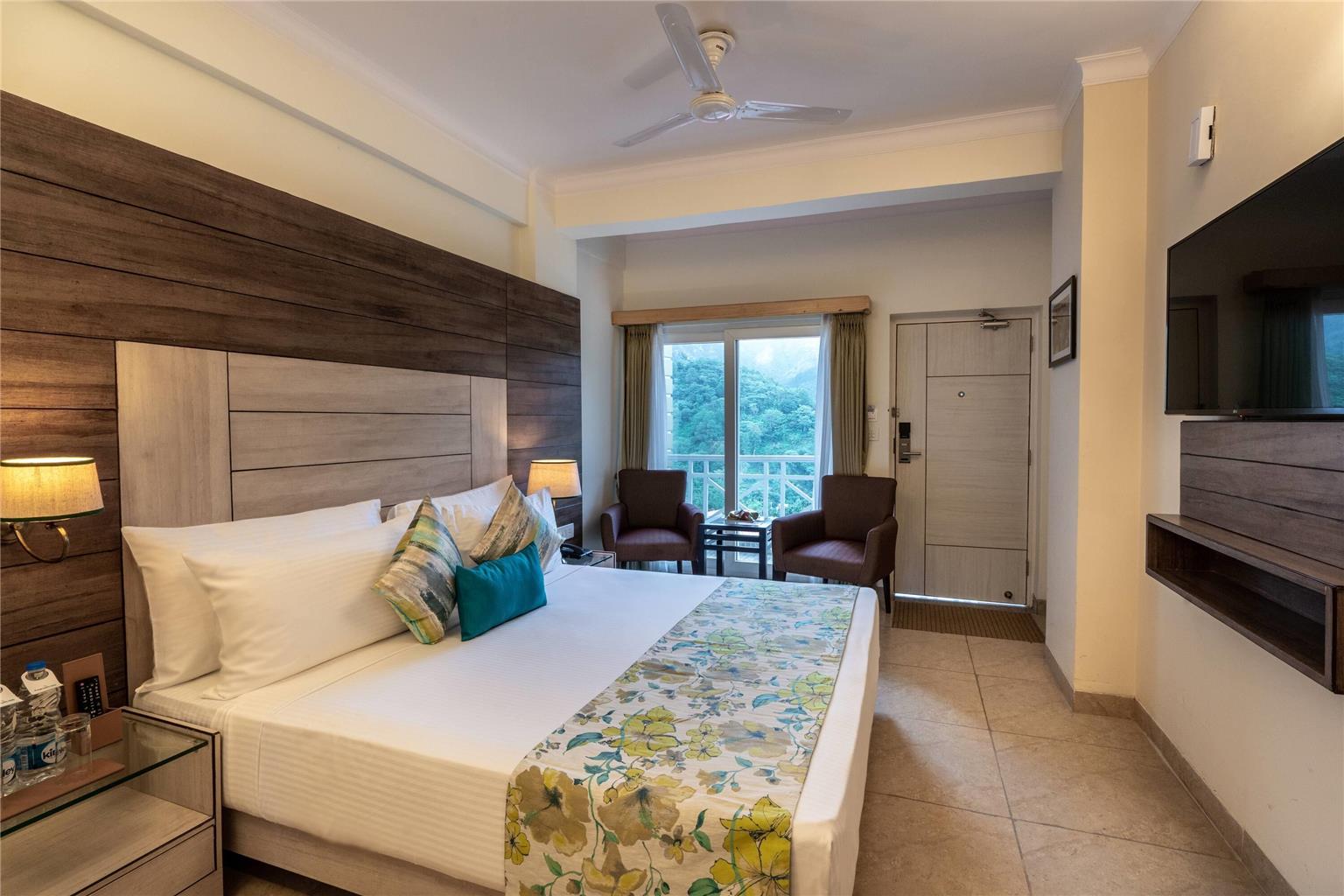 CYGNETT RESORT MOUNTAIN BREEZE-guestroom-Guest Room,On-Site.jpg