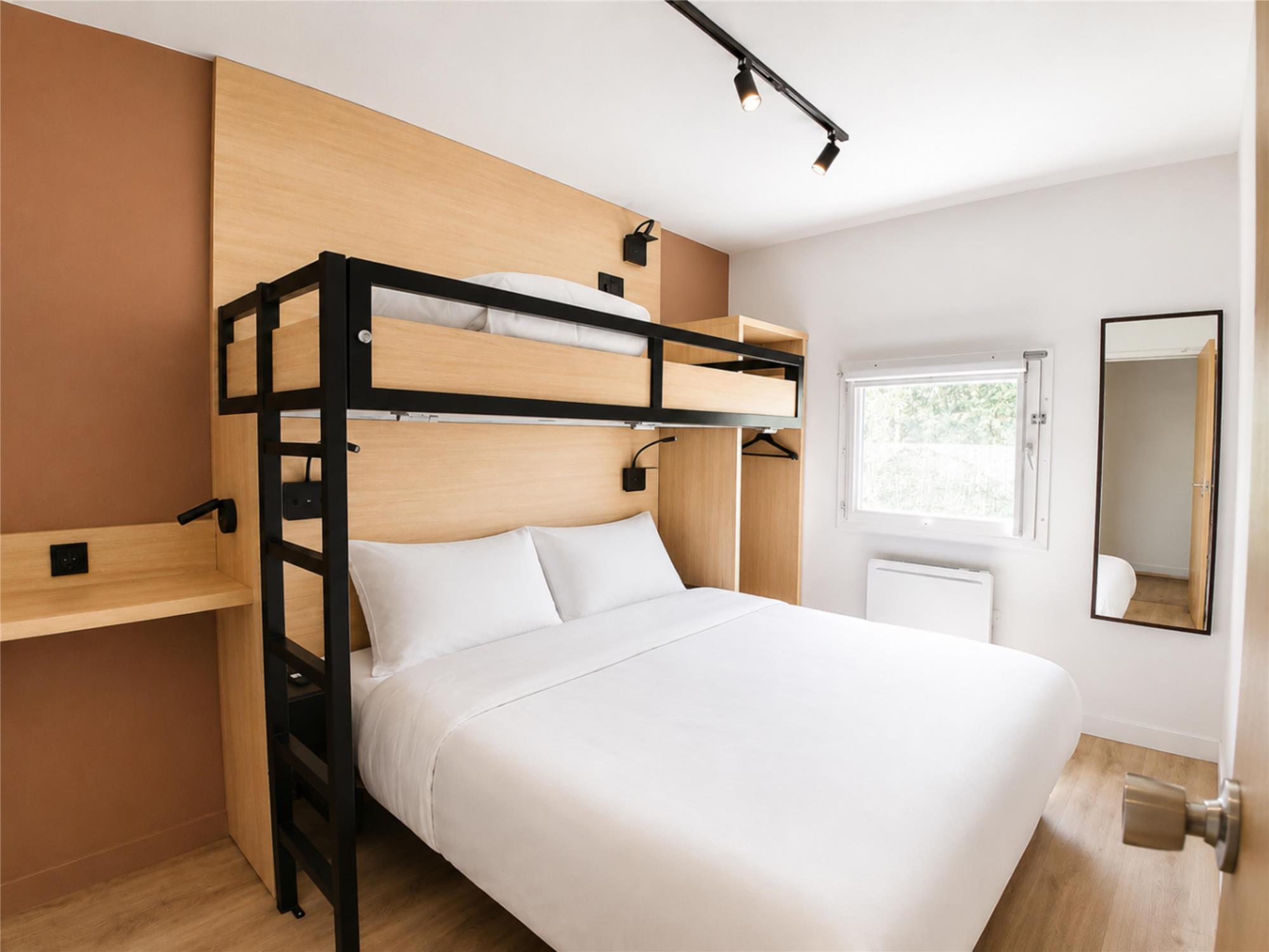 Default room