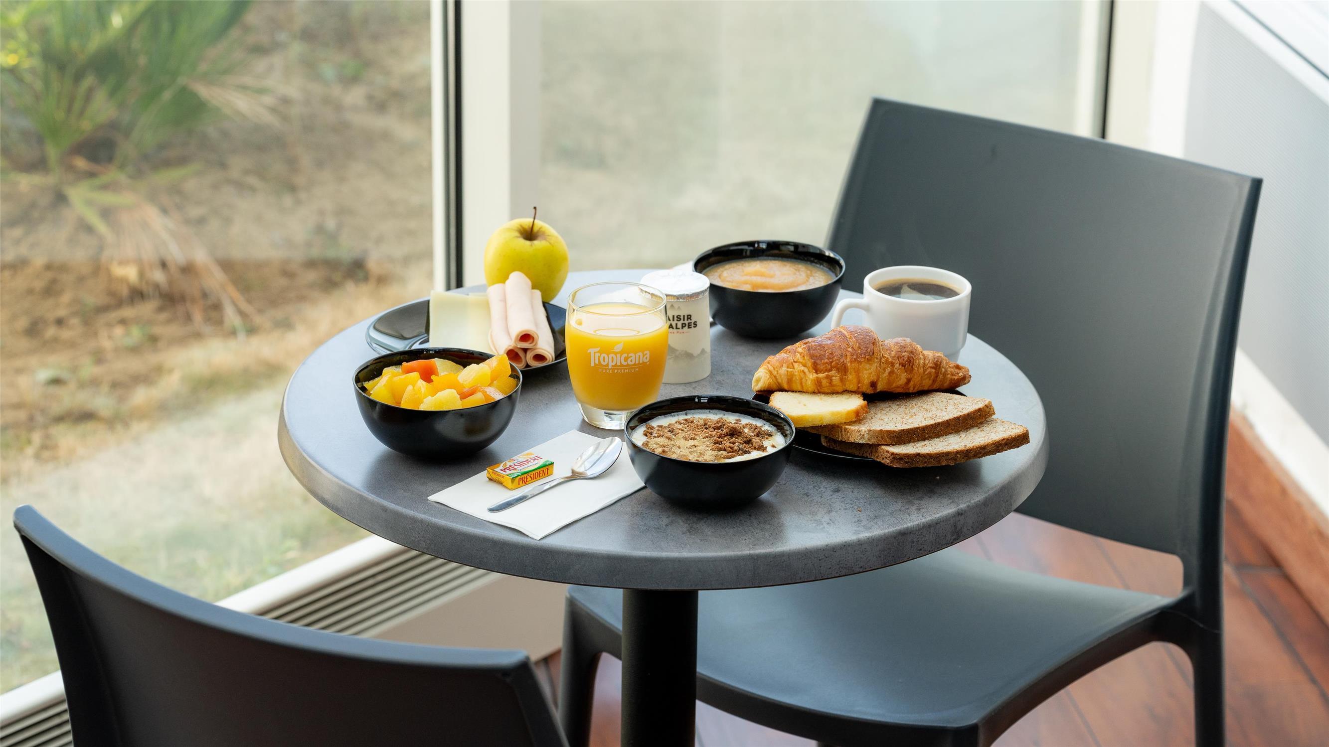 HOTEL KYRIAD ECO - TOURS NORD - null