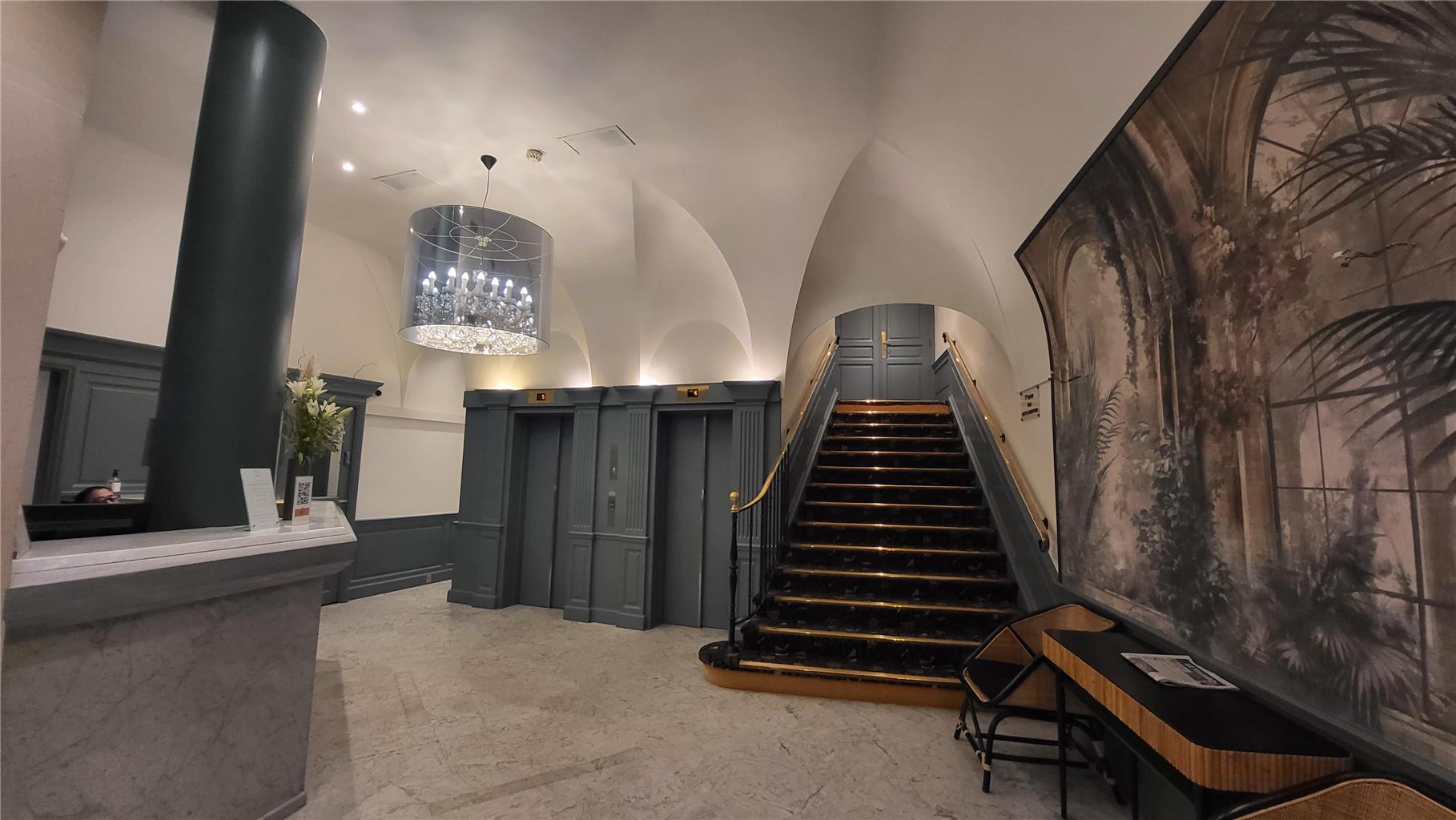 Hotel Paris Neuilly