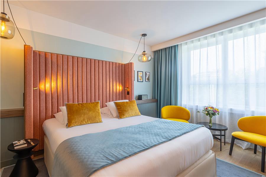 Guest Room,On-Site