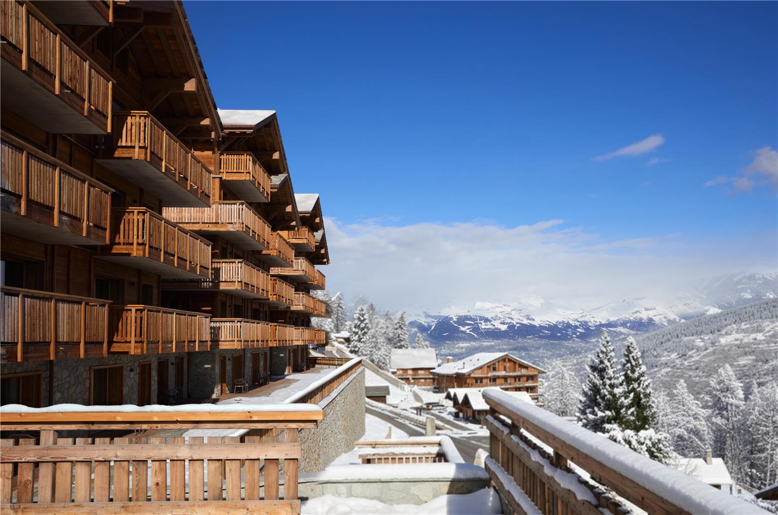 Dent Blanche Resort
