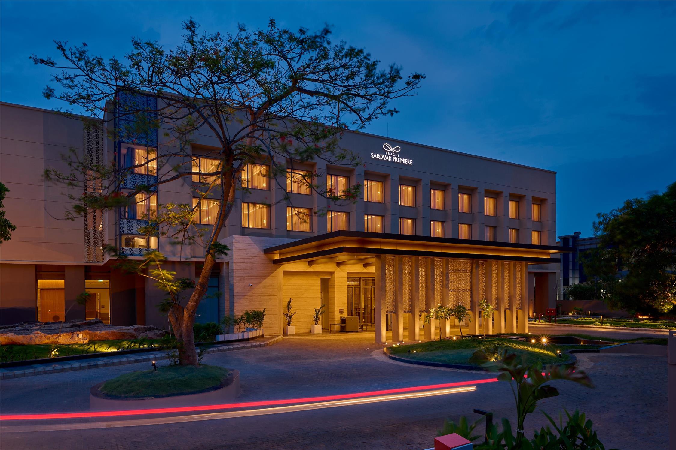 HOTEL PRACHI SAROVAR PREMIERE BHUBANESHWAR - FACADE
