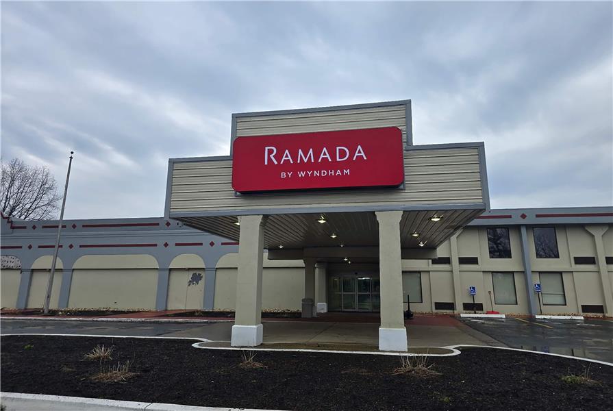 Exterior of RAMADA NEW KENSINGTON