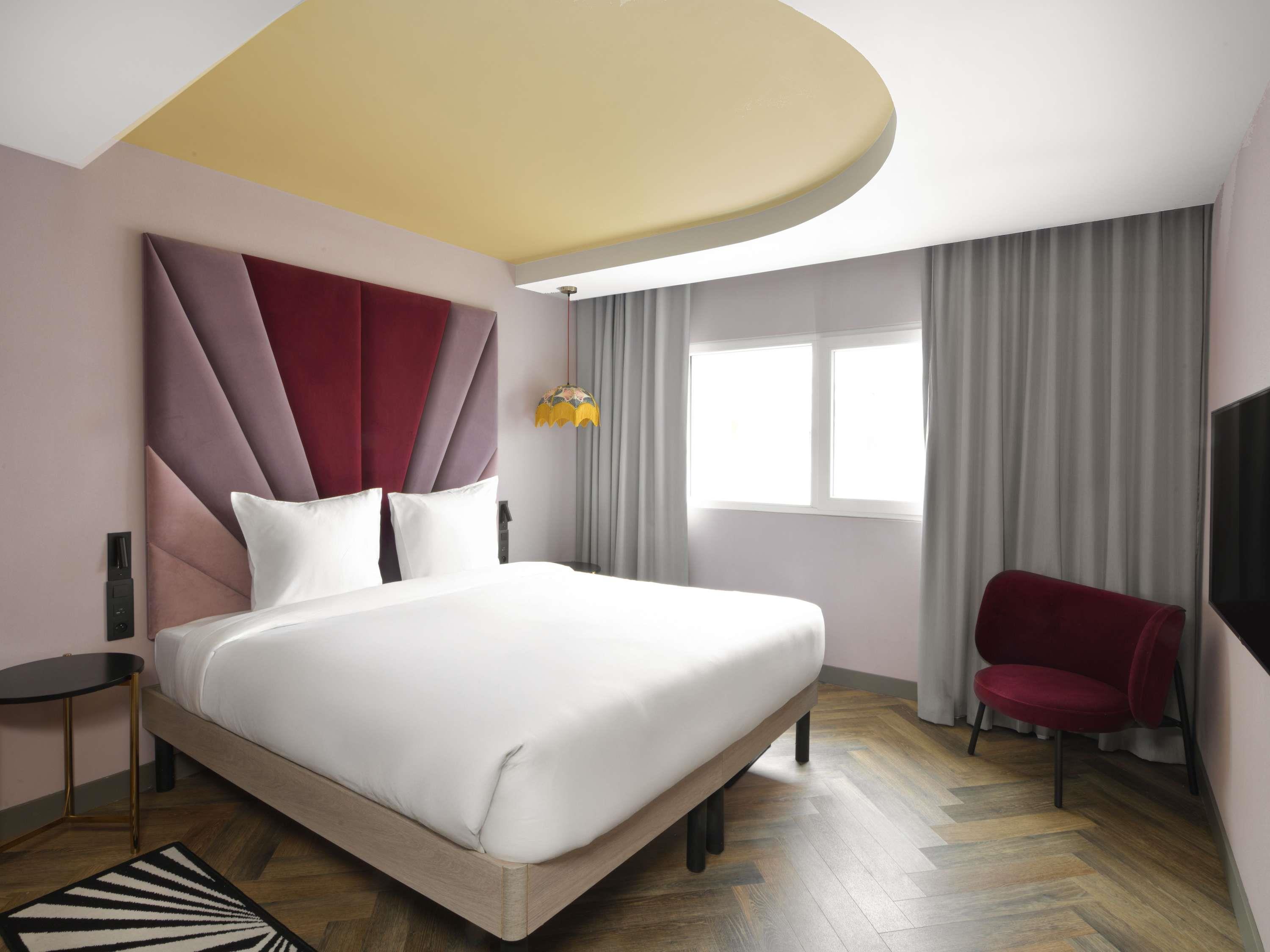 IBIS STYLES KINSHASA Room Type - Suite 1 Kg bed Exec