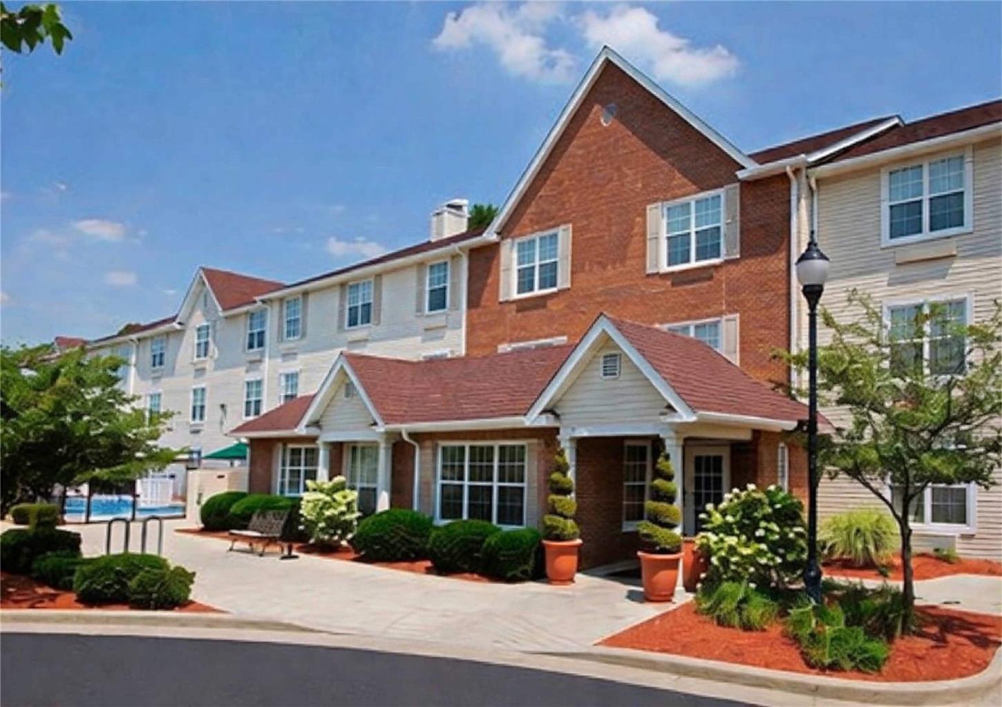 MainStay Suites Bloomington