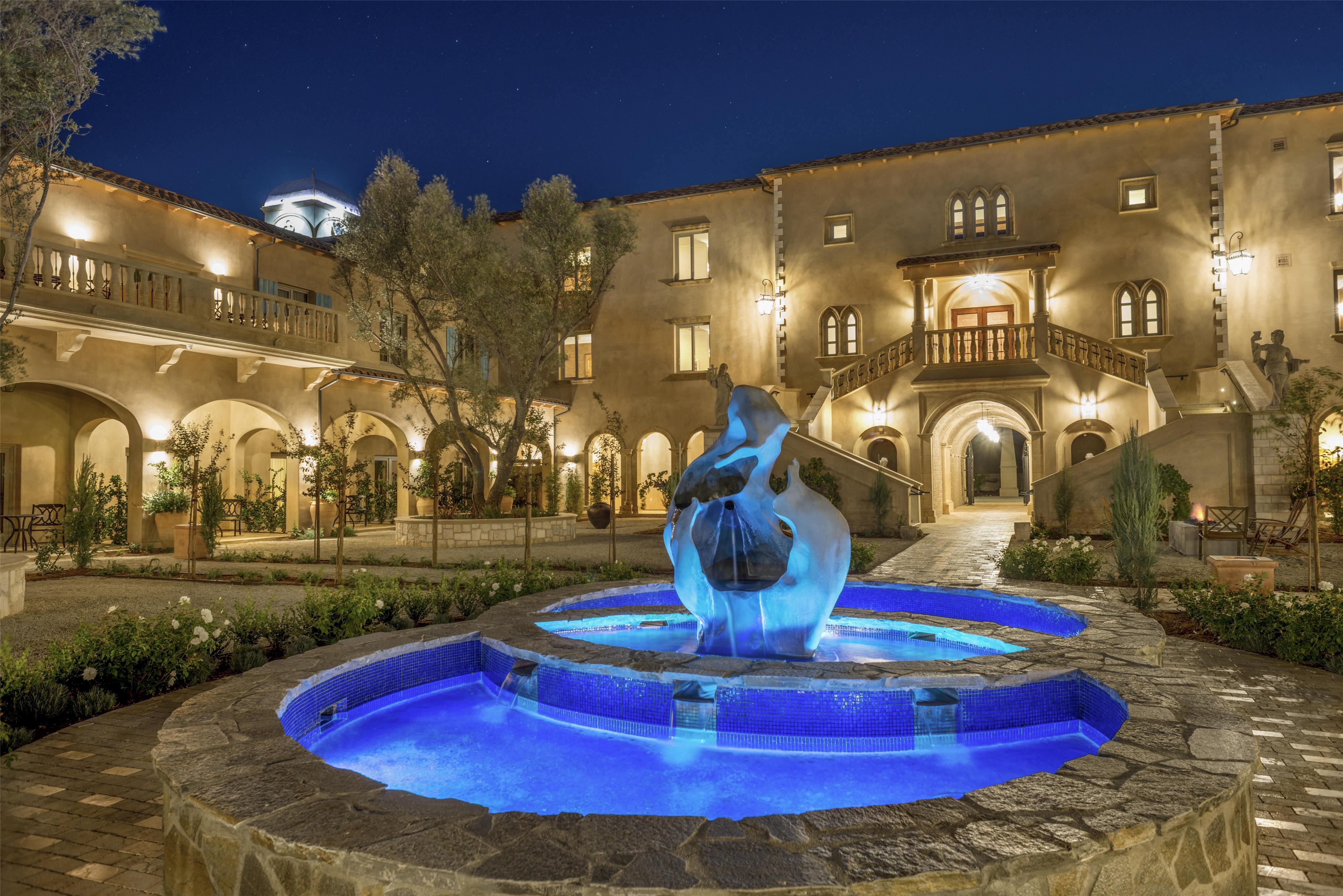 Piazza Magica | Allegretto Vineyard Resort Paso Robles
