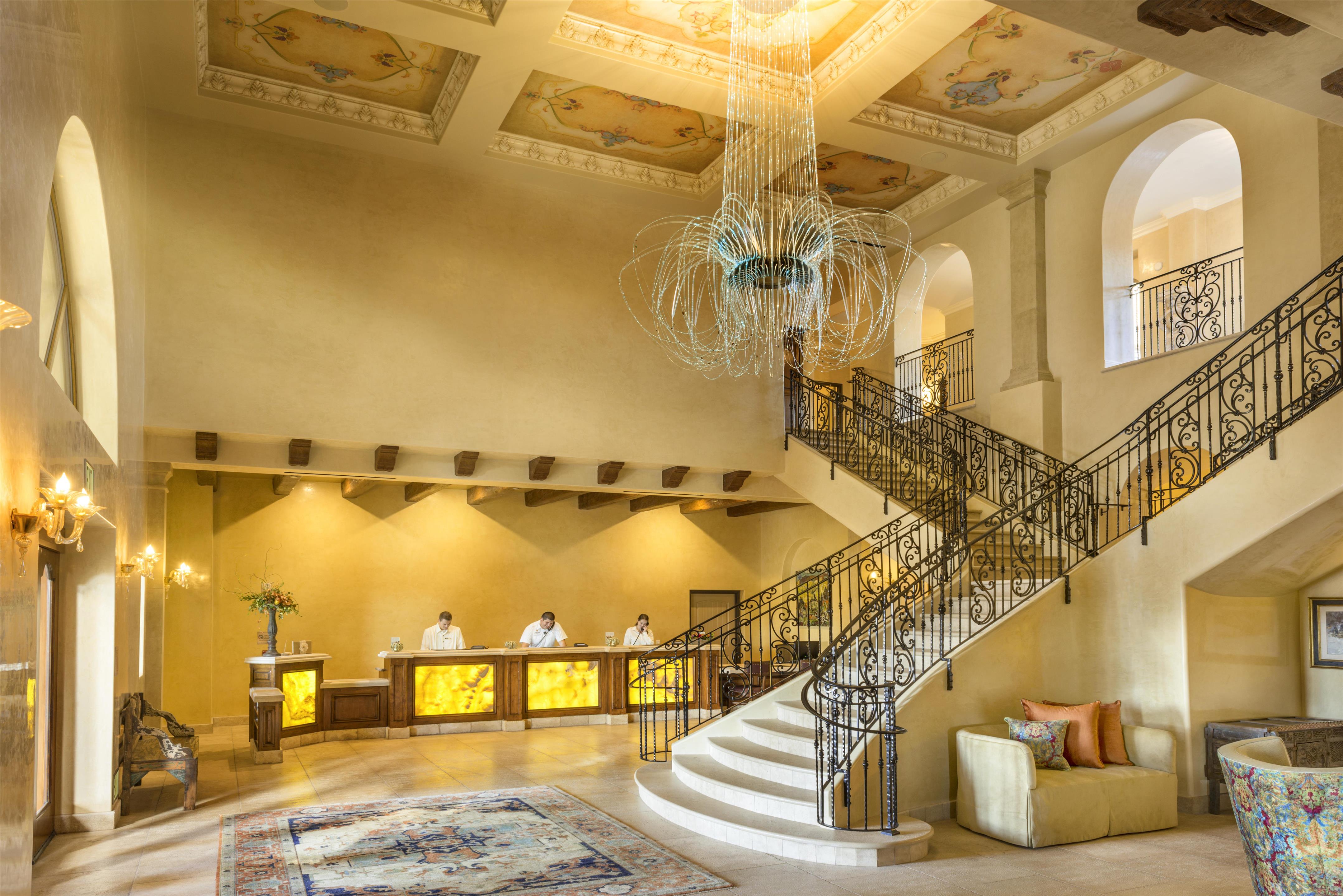 Lobby | Allegretto Vineyard Resort Paso Robles