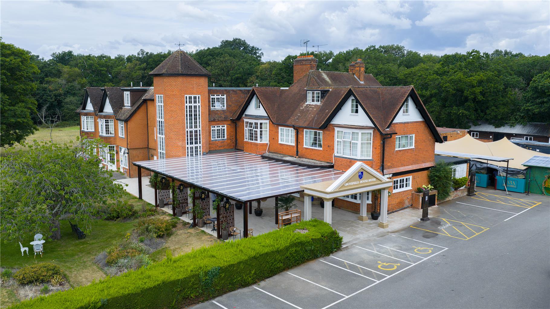 Grovefield Hotel