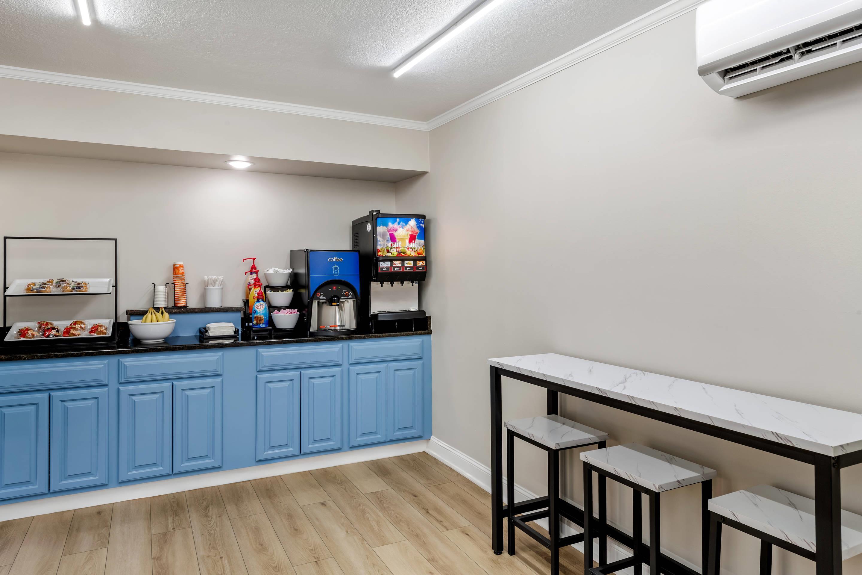 Breakfast area | Briarstone Inn
