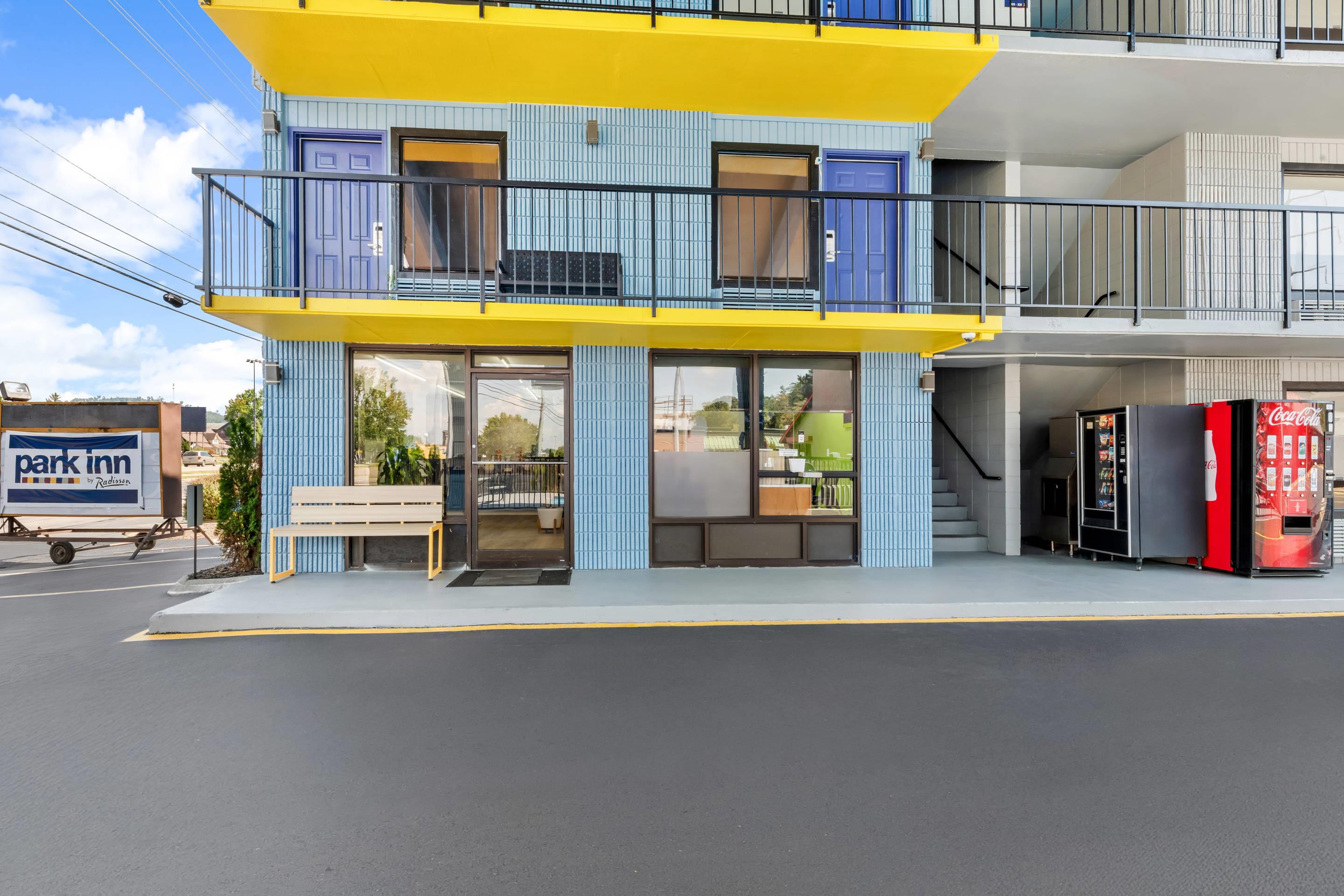Hotel exterior | Briarstone Inn