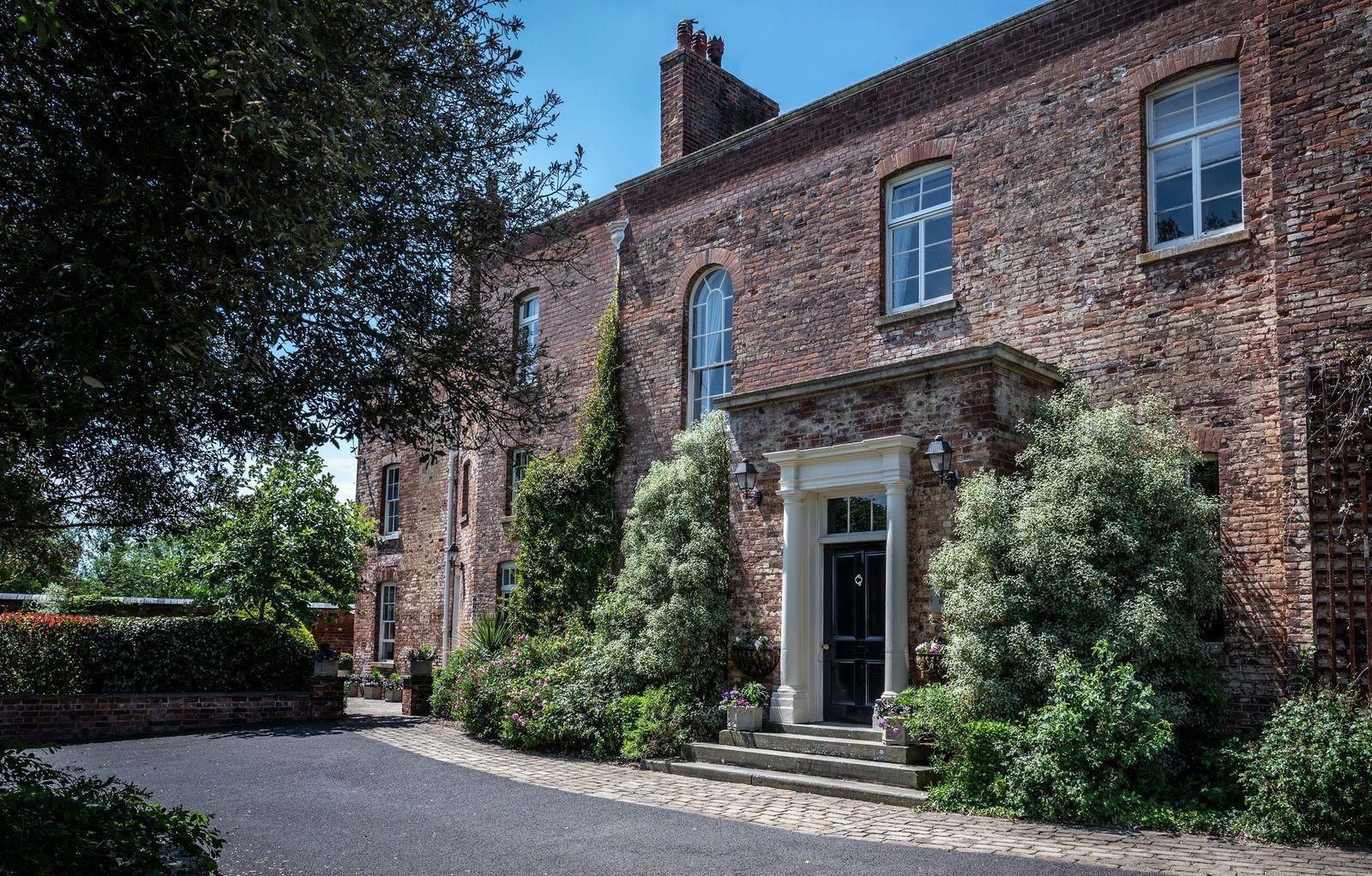 Stanbrook Abbey Hotel
