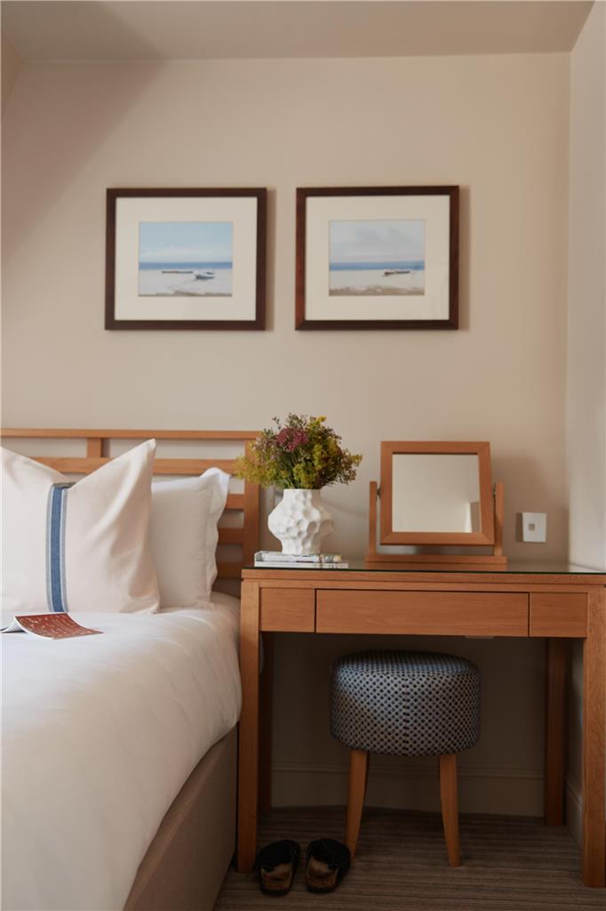 Braye Beach Hotel