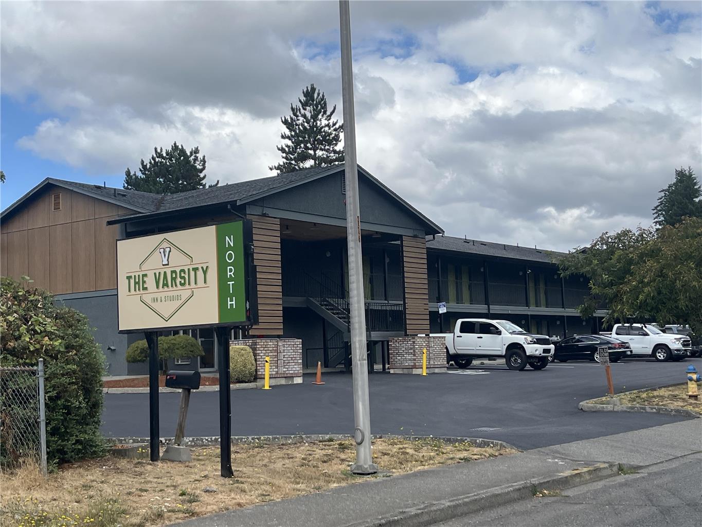 King Oscar Motel