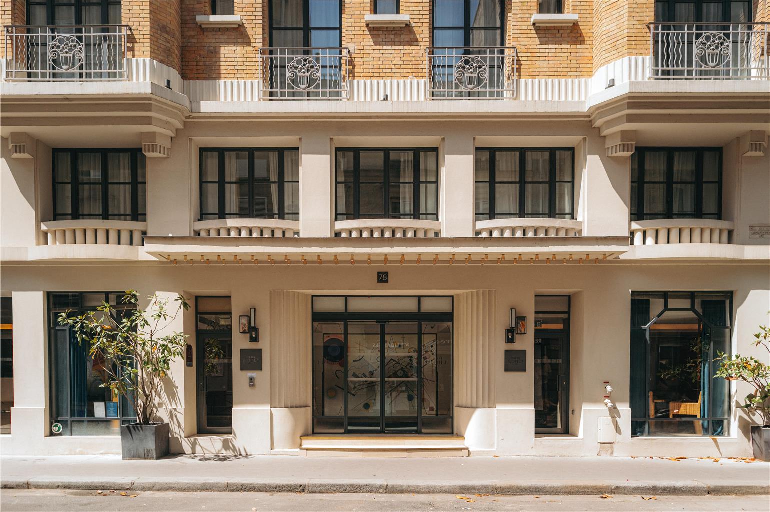 Hotel Eiffel Blomet