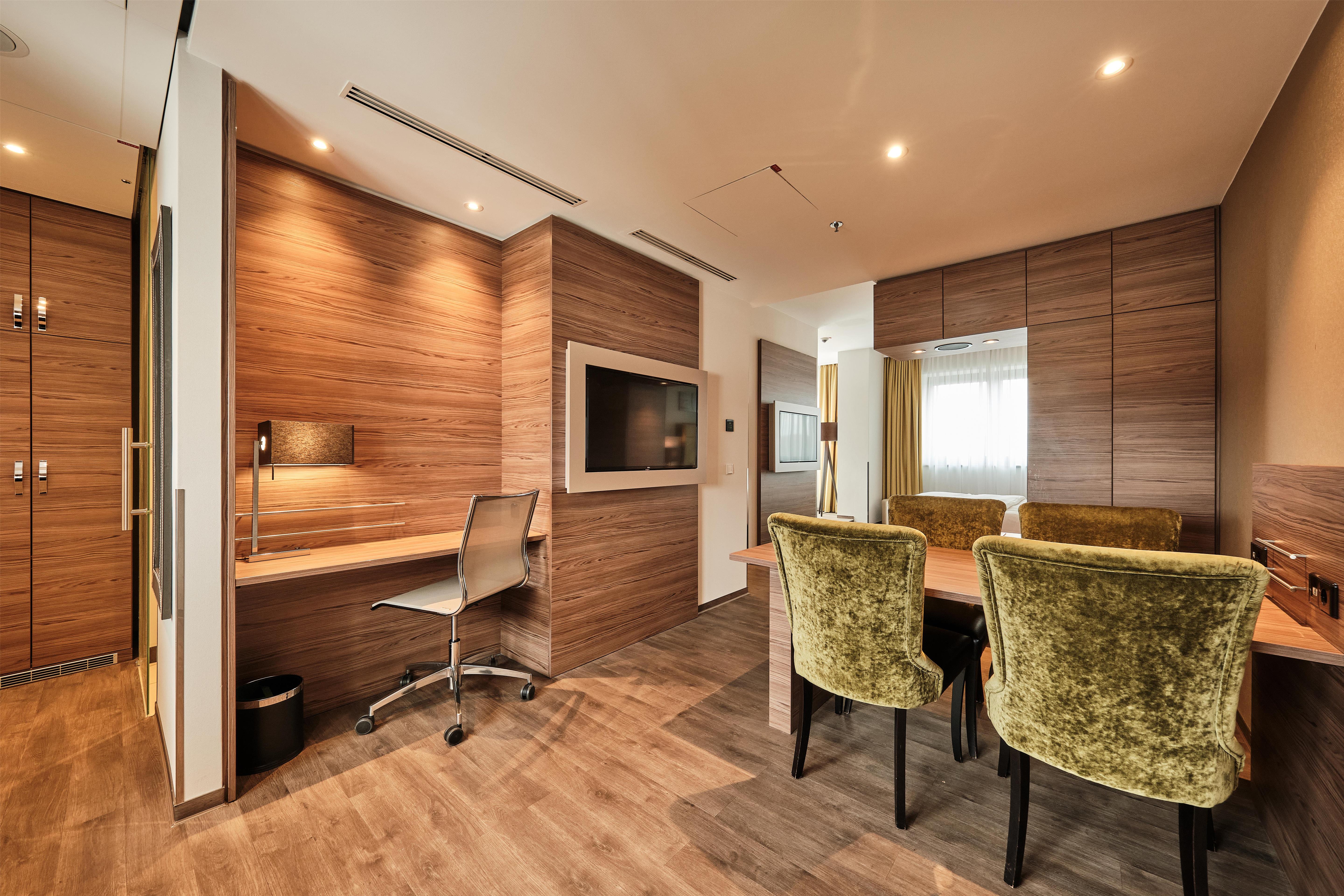 Radisson Blu Hotel, Bonn Room Type - Junior Suite Radisson Blu Hotel, Bonn Room Type - Junior Suite