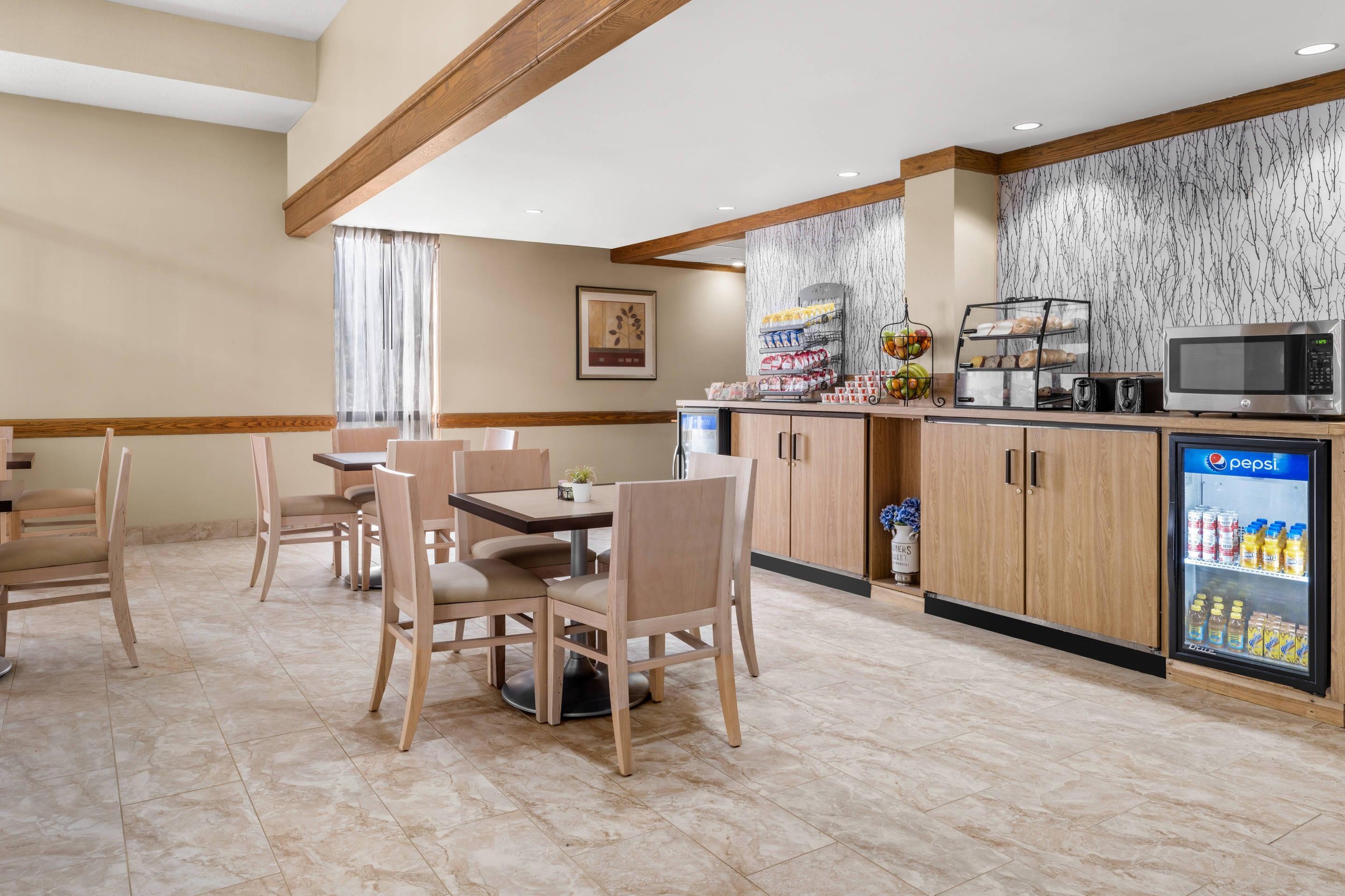 Breakfast area | Montana Trailhead Inn