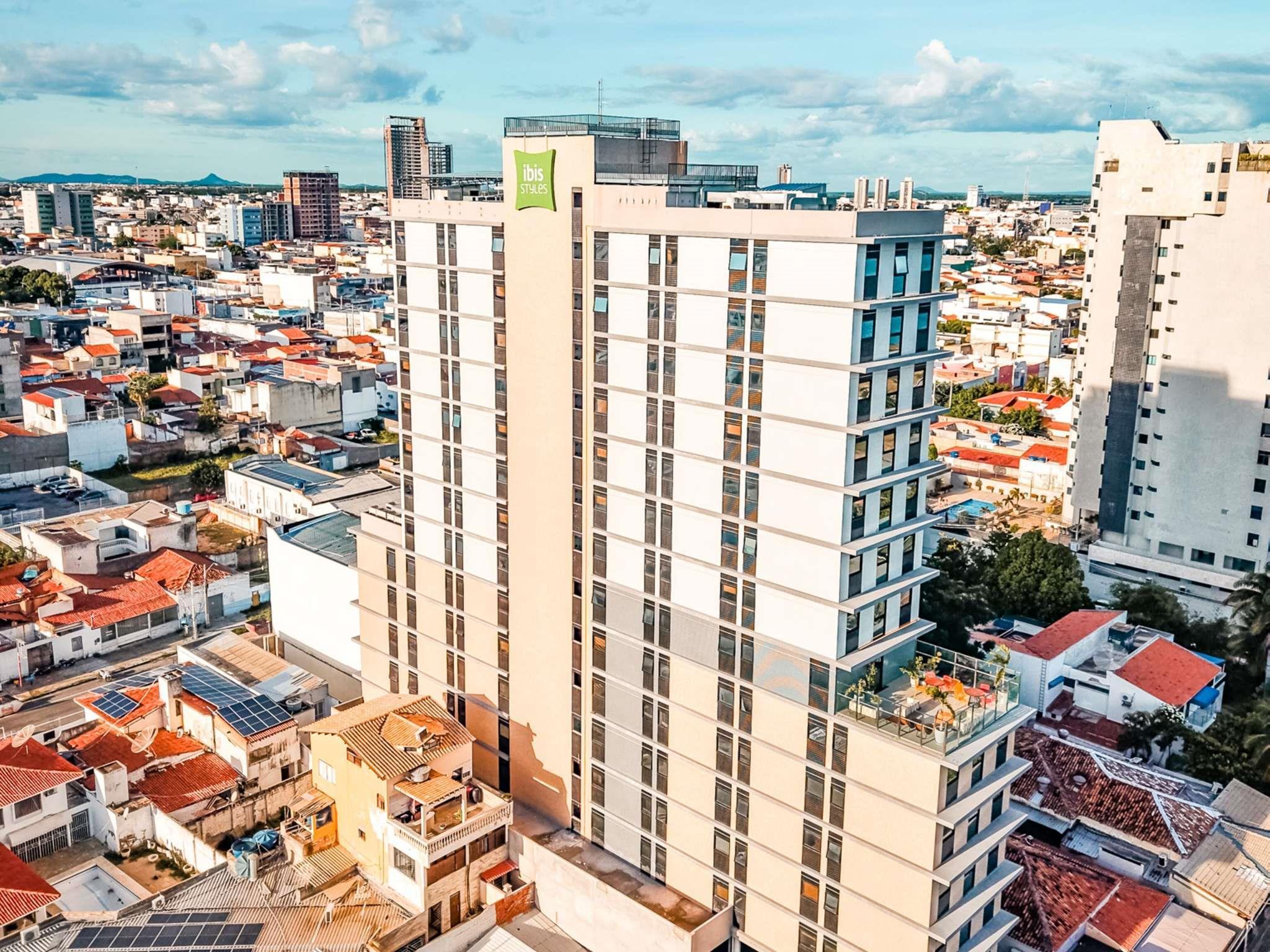IBIS STYLES PETROLINA