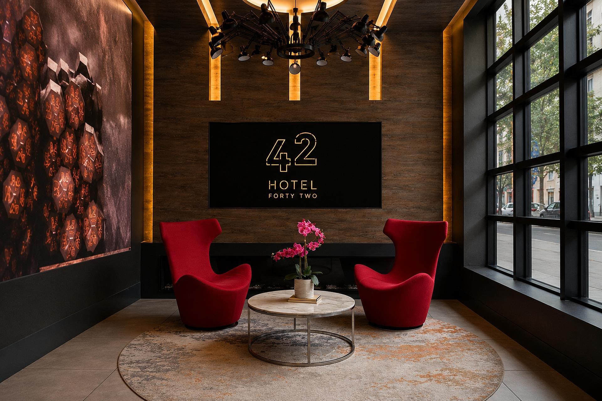 Lobby Seating H e
