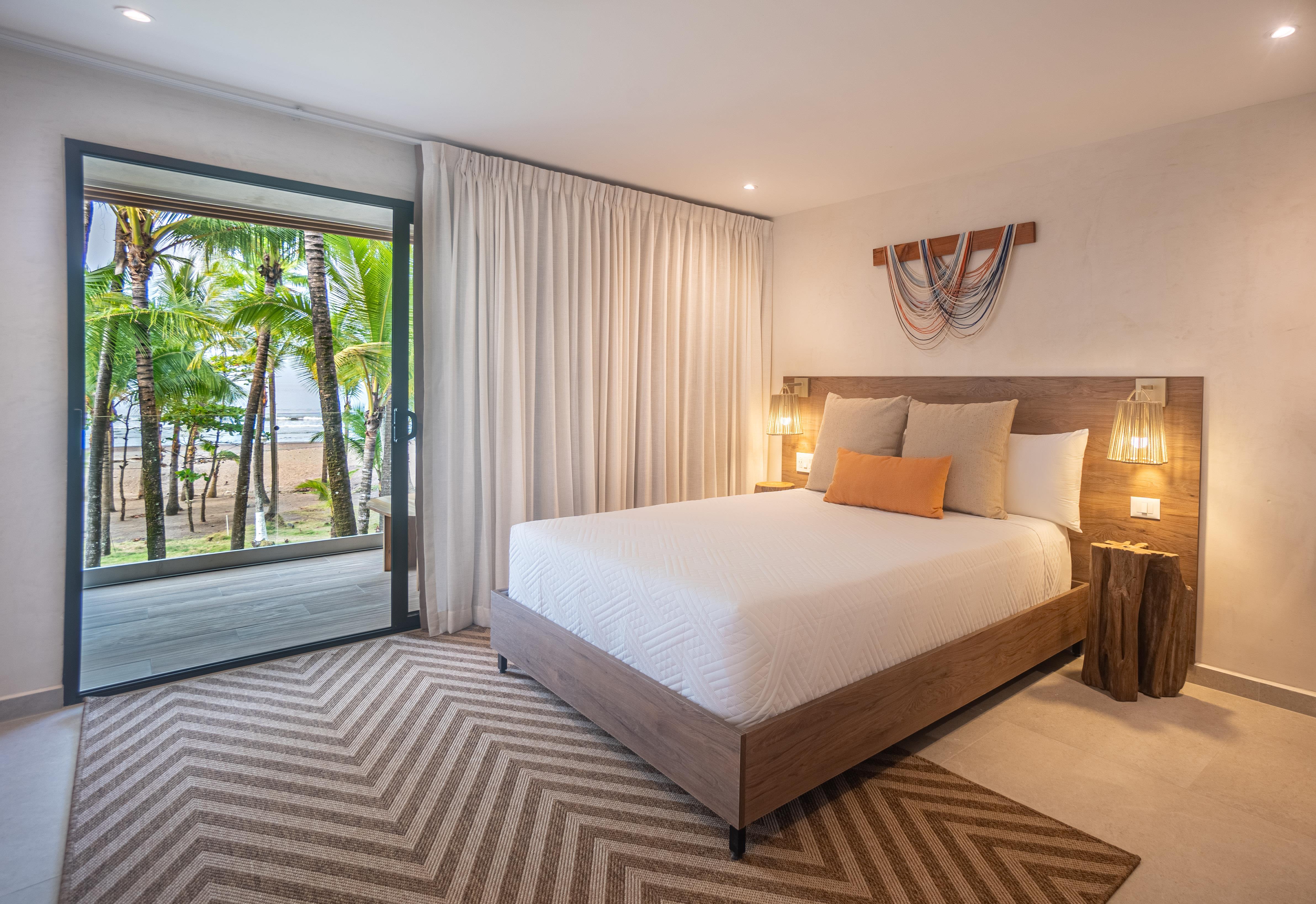 Lia Hotel Jaco - Exclusively for Adults - Tap to explore photos