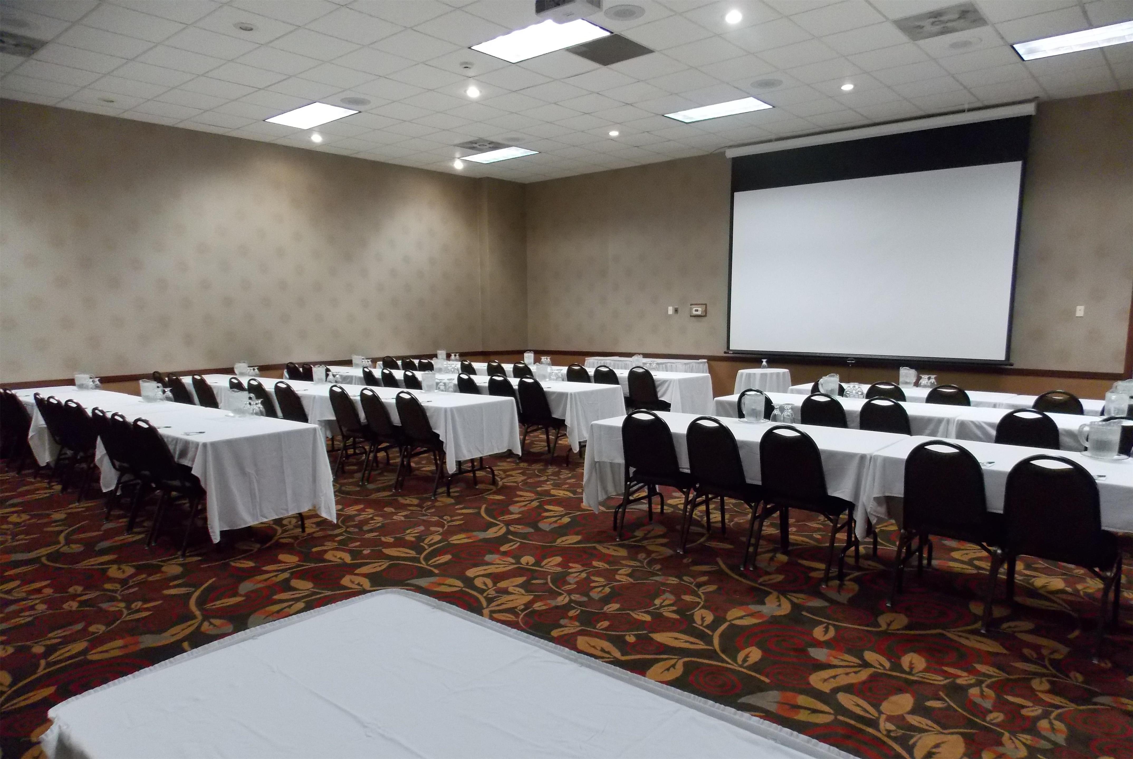 Meeting Room | Alexandria Hotel & Conference Center