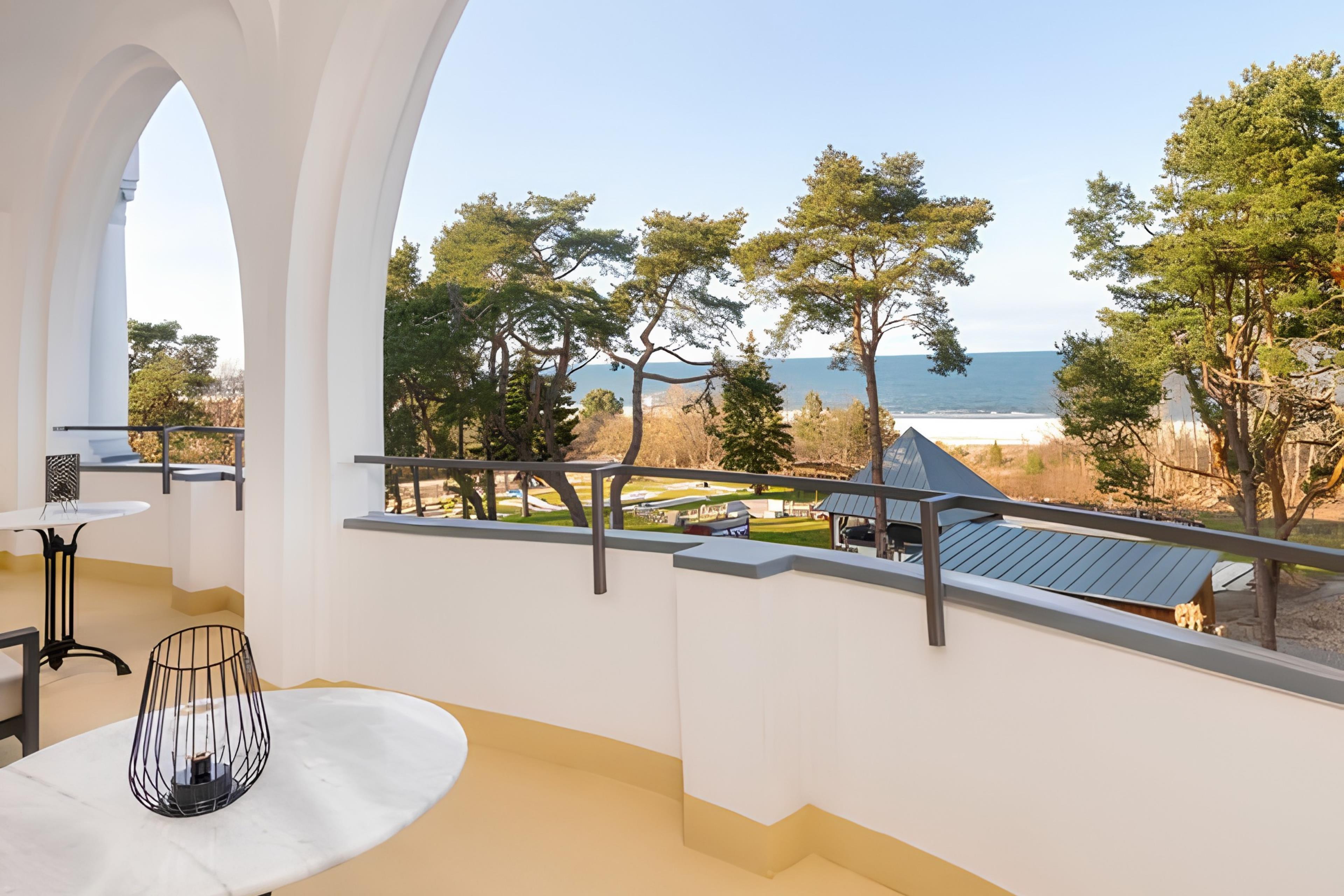 Strandhotel Ahlbeck, a member of Radisson Individuals - Tap to explore photos