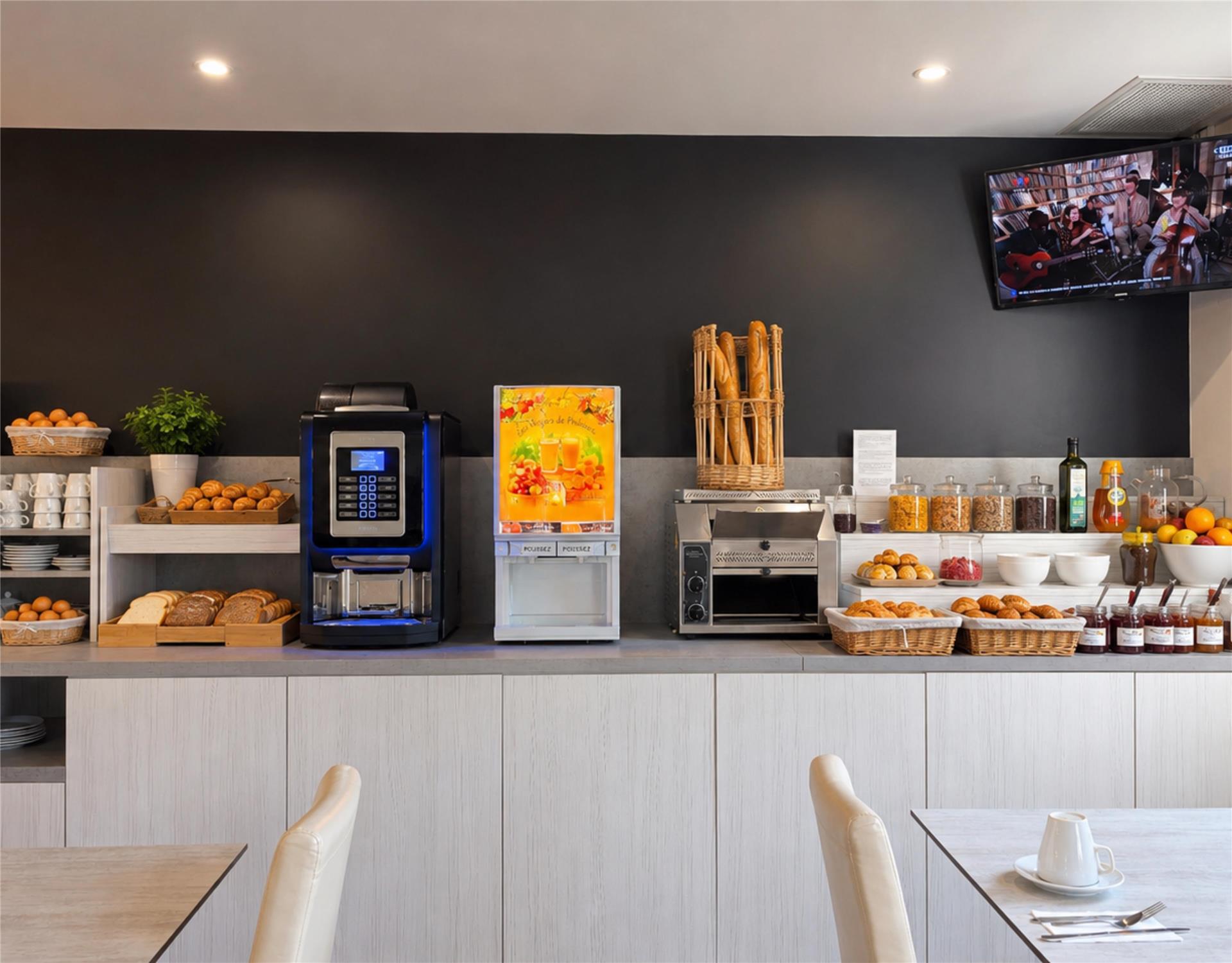HOTEL KYRIAD - NARBONNE SUD - null