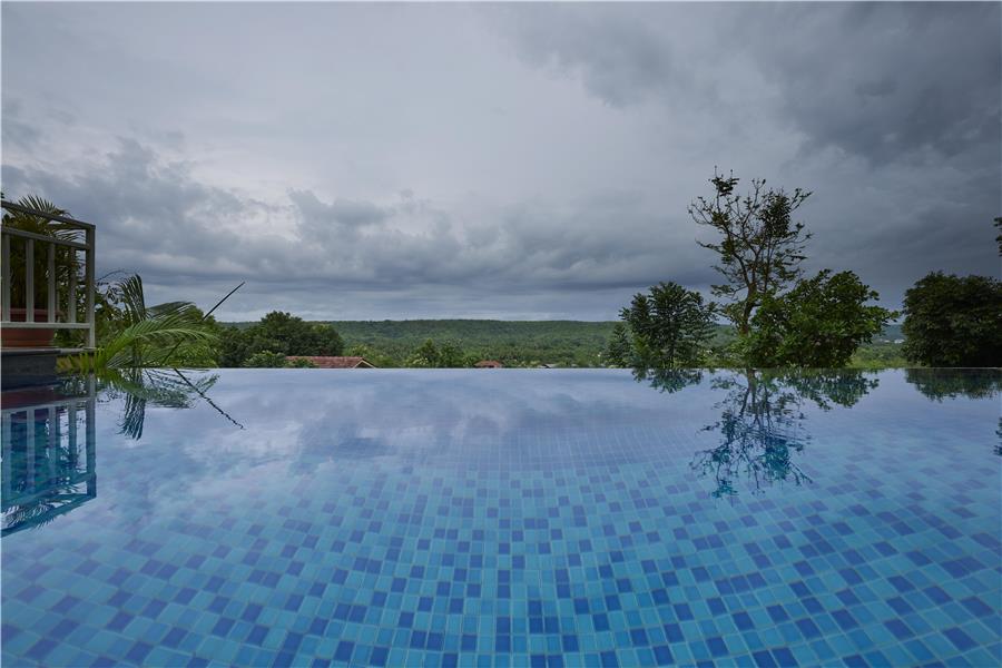 HOTEL GOLDEN TULIP GOA MANDREM