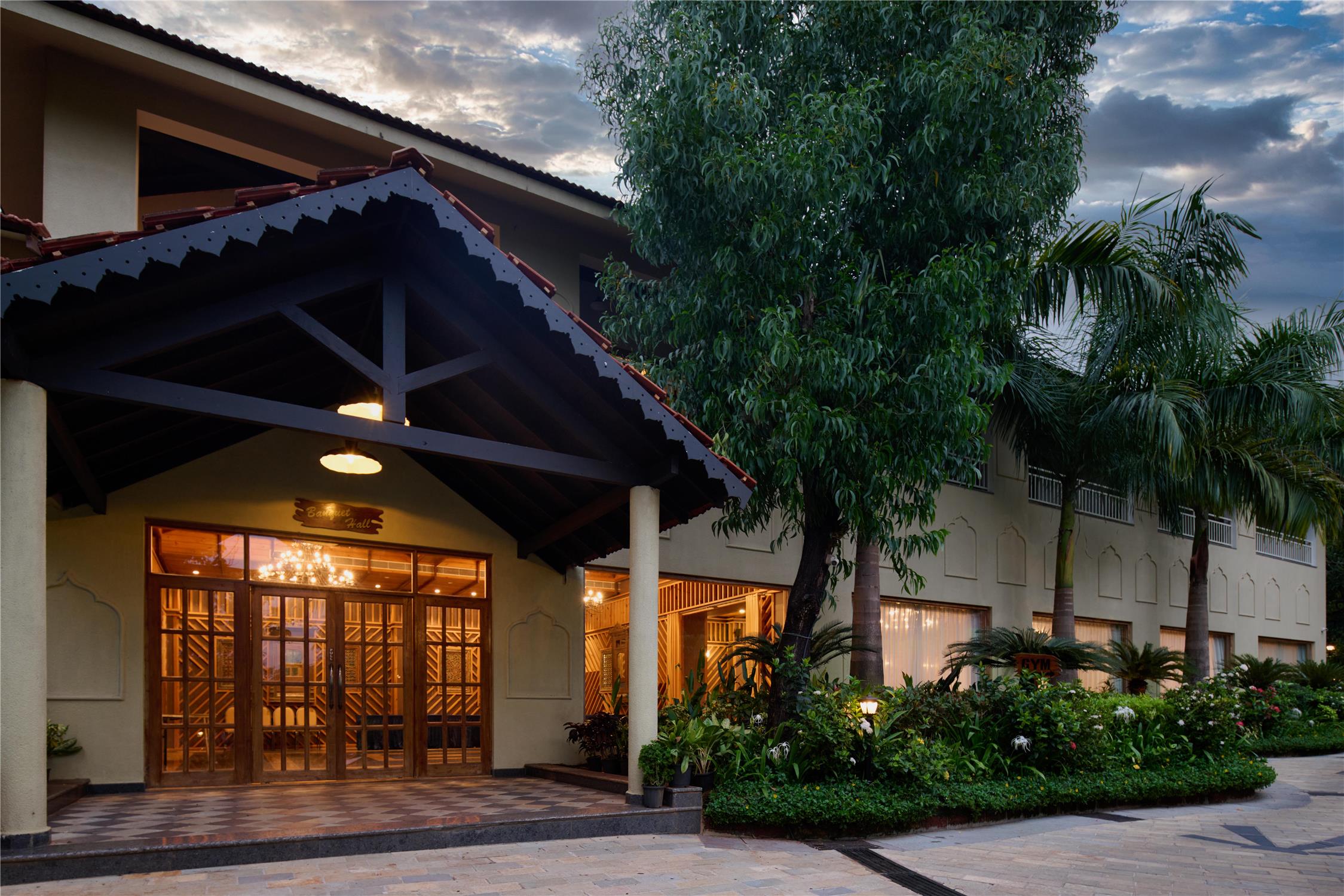 HOTEL GOLDEN TULIP GOA MANDREM - Banquet