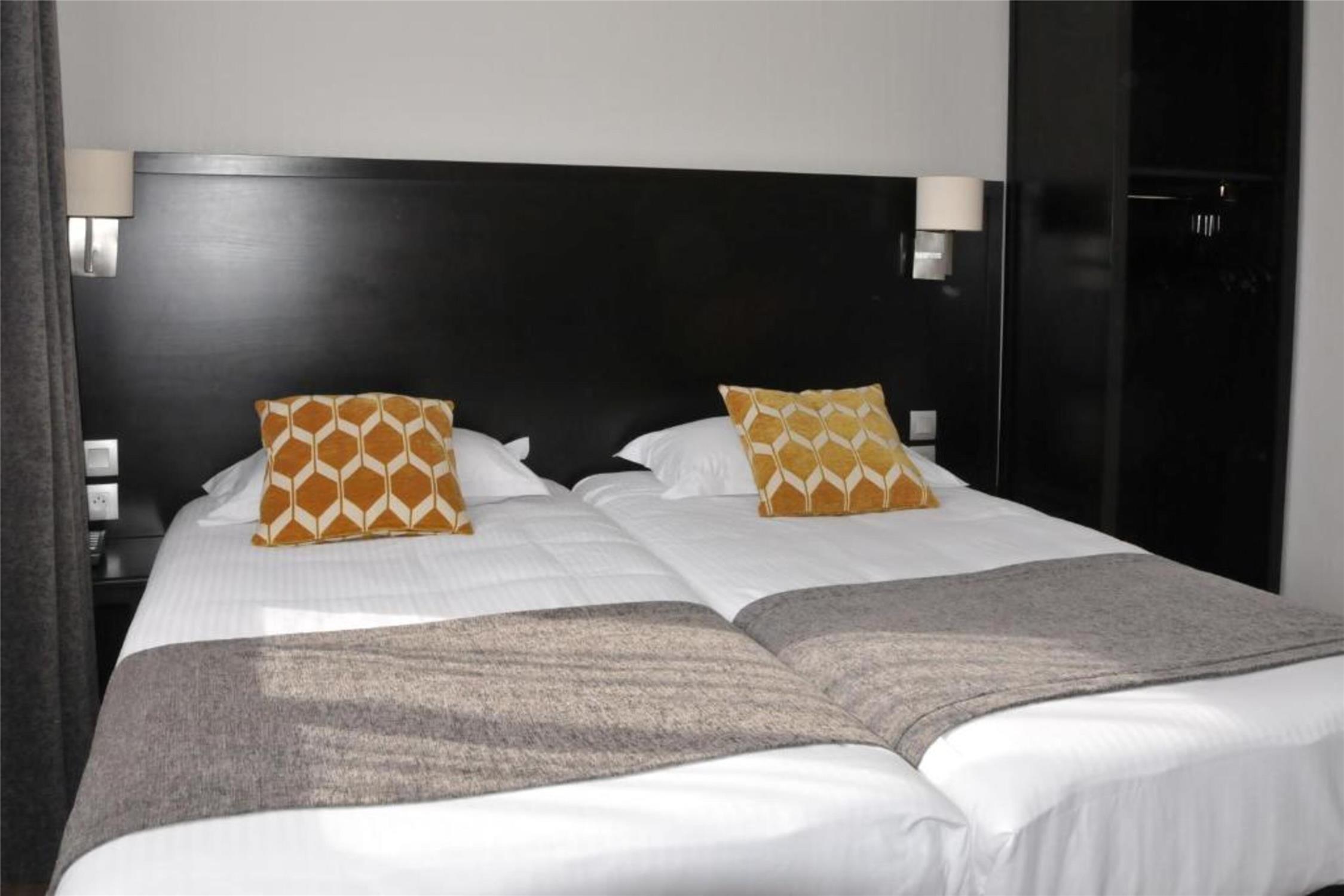 Default room
