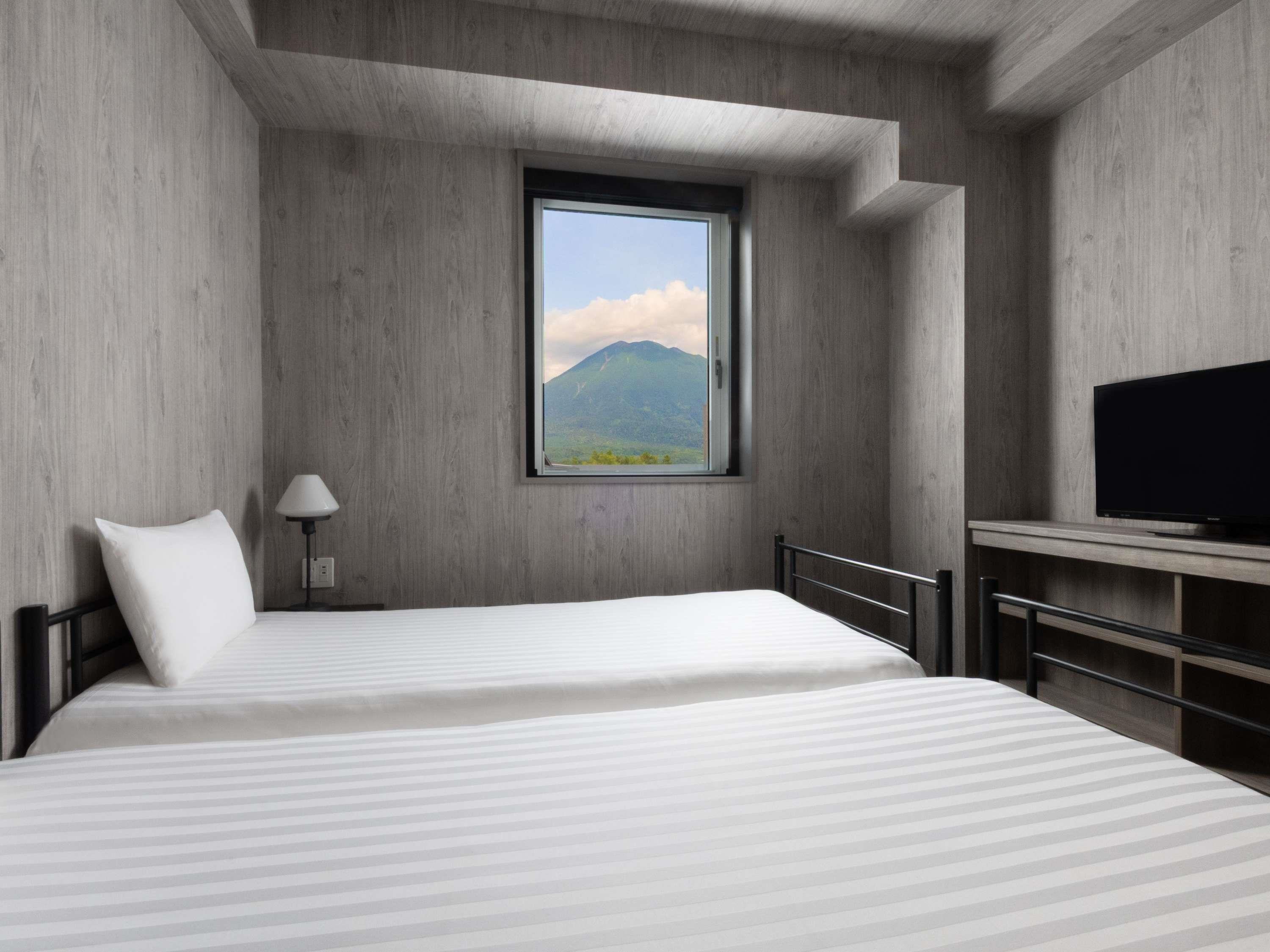 Mercure Niseko Resort Room Type - Classic room with 2 single beds