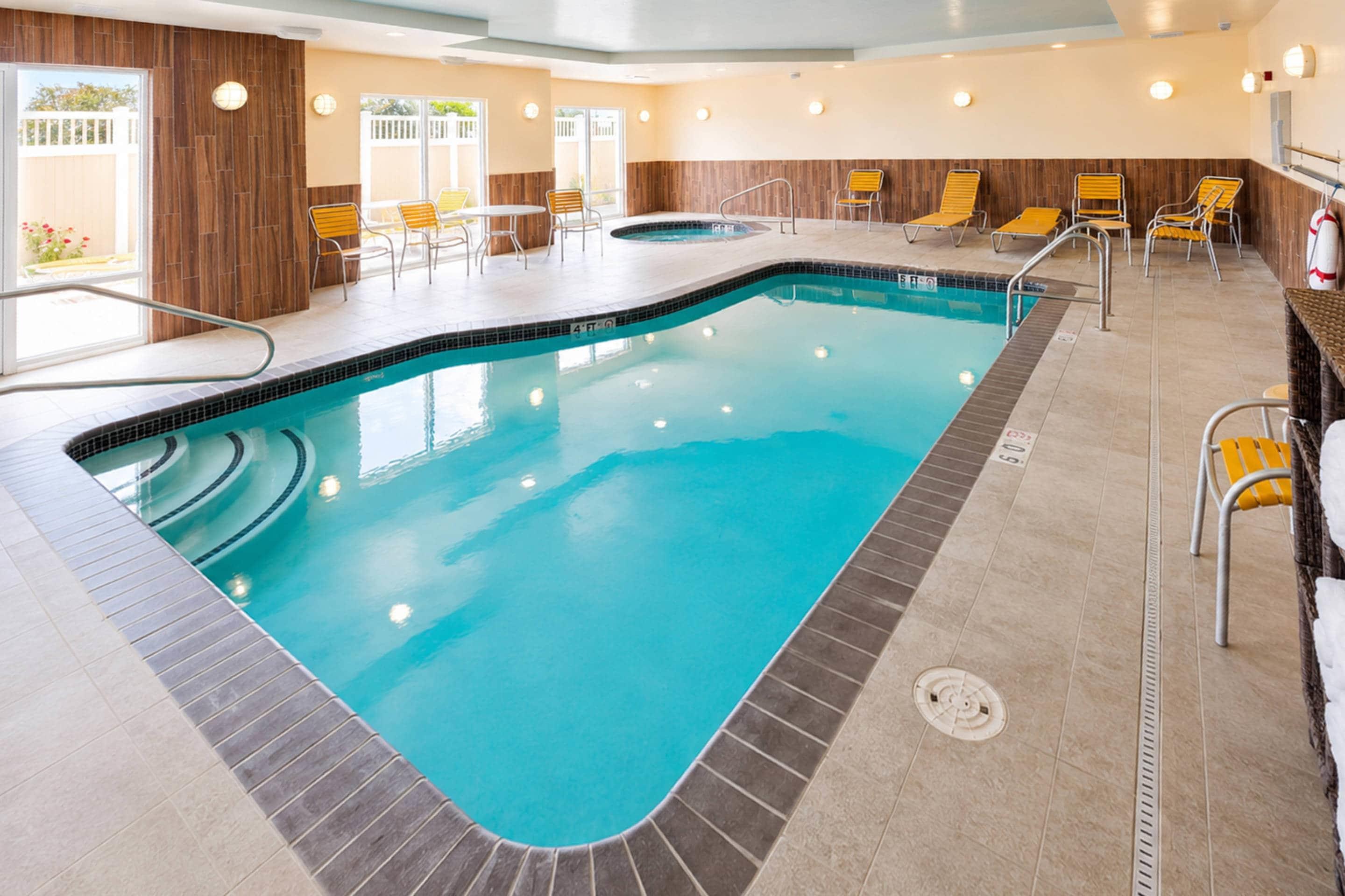 Indoor pool | Comfort Inn & Suites Idaho Falls Airport