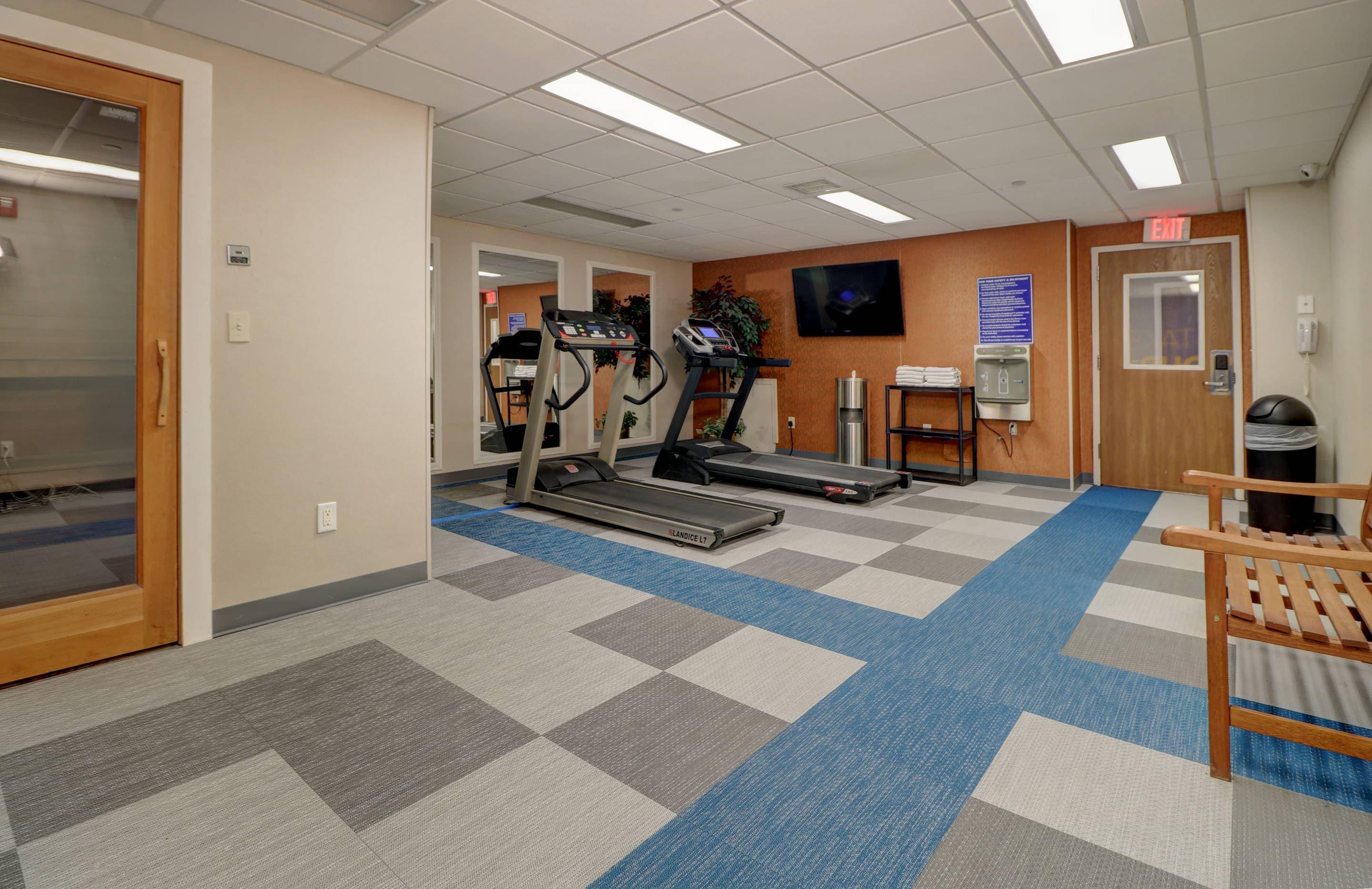 Fitness center | Anchorage Inns And Suites