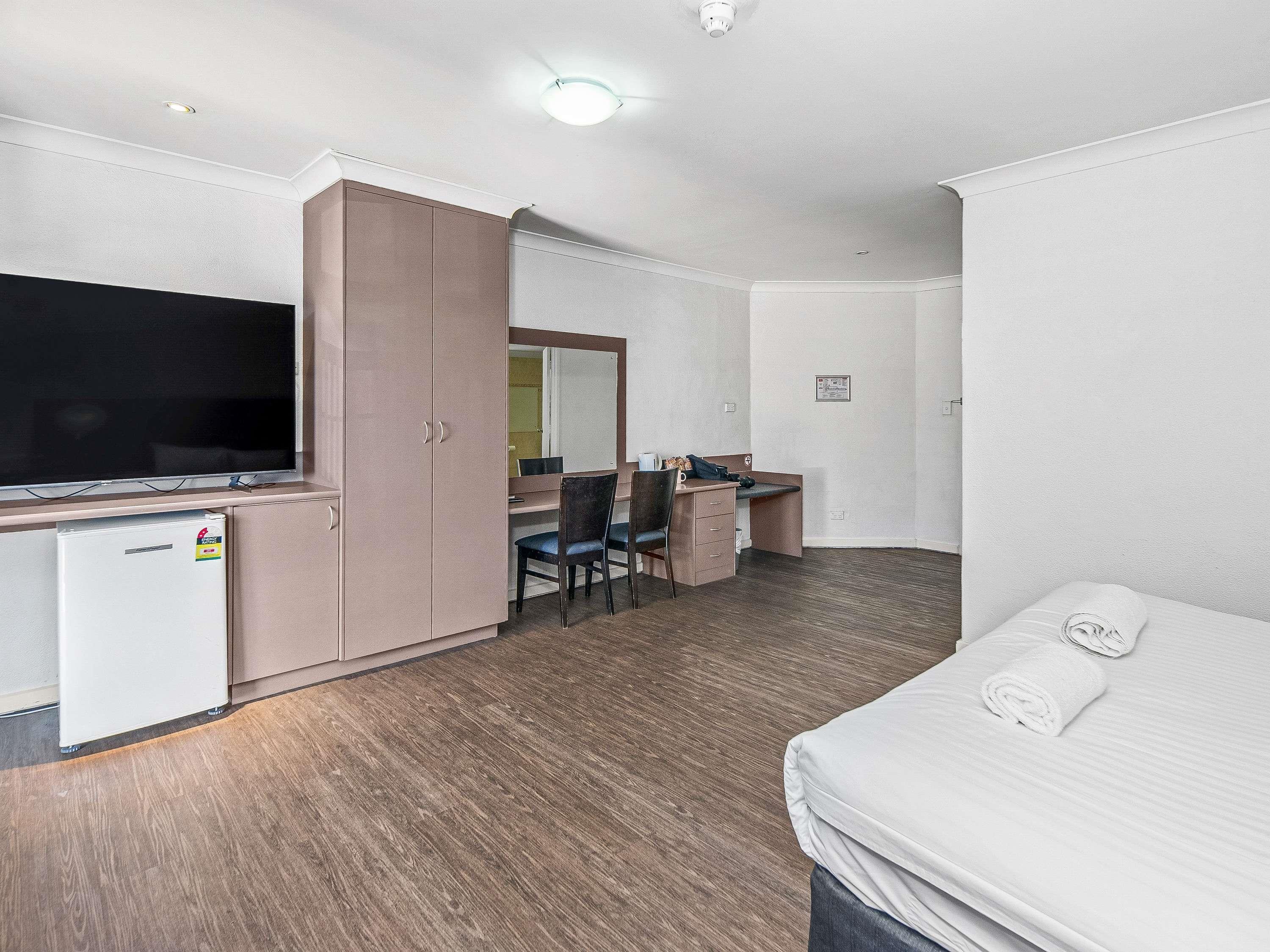 GREET ALICE SPRINGS Room Type - Superior Room with 1 kingsize bed