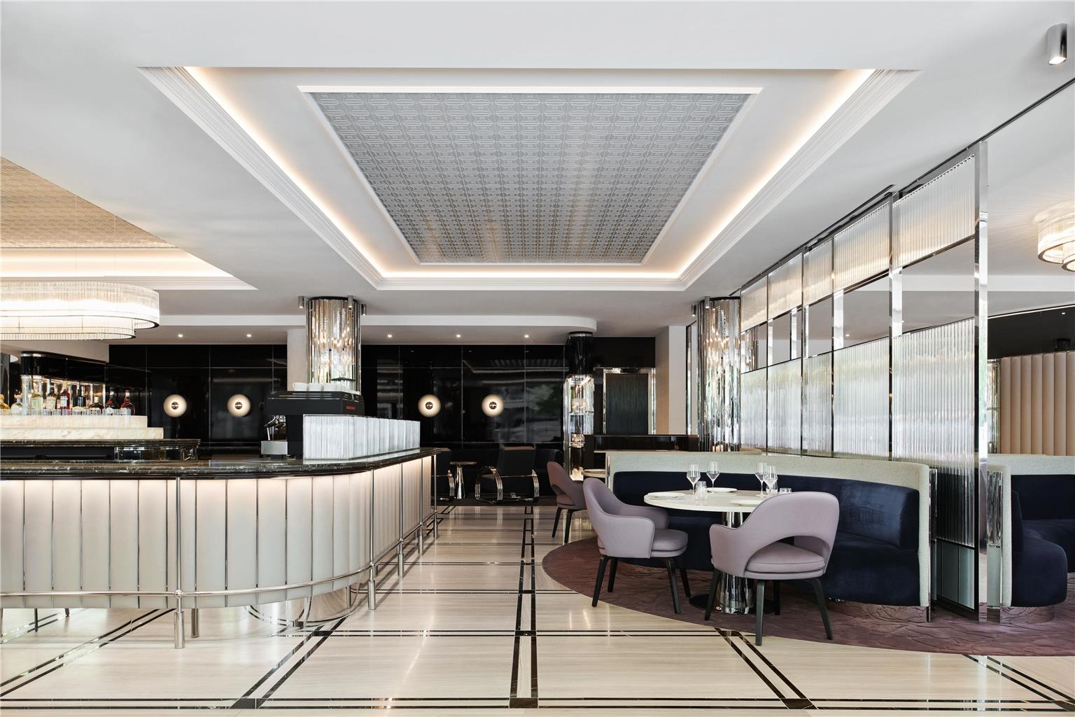 Royce Hotel
