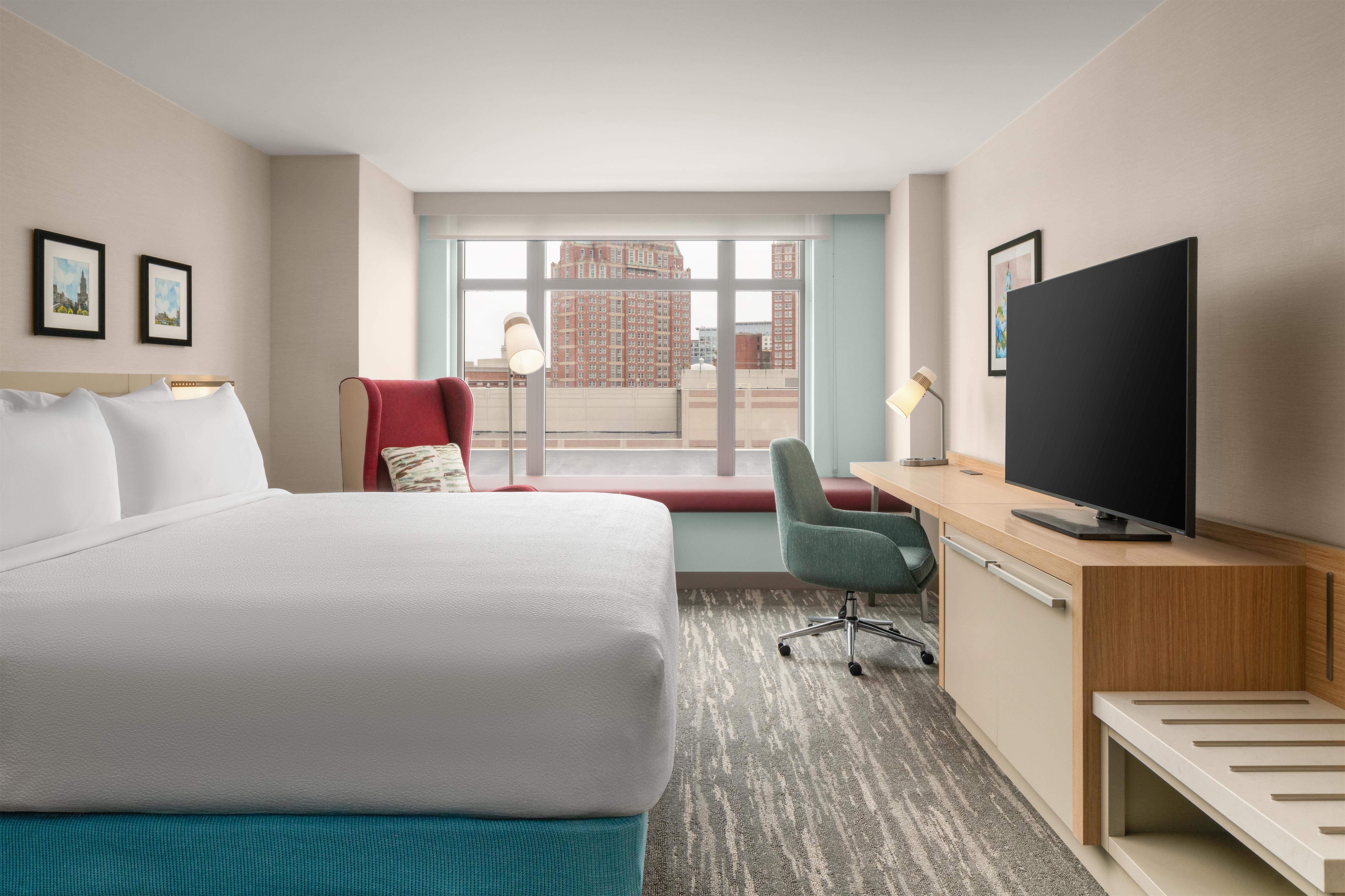 Hilton Providence Room Type - 1KNG MOB HEARNG ACC RI-SHW