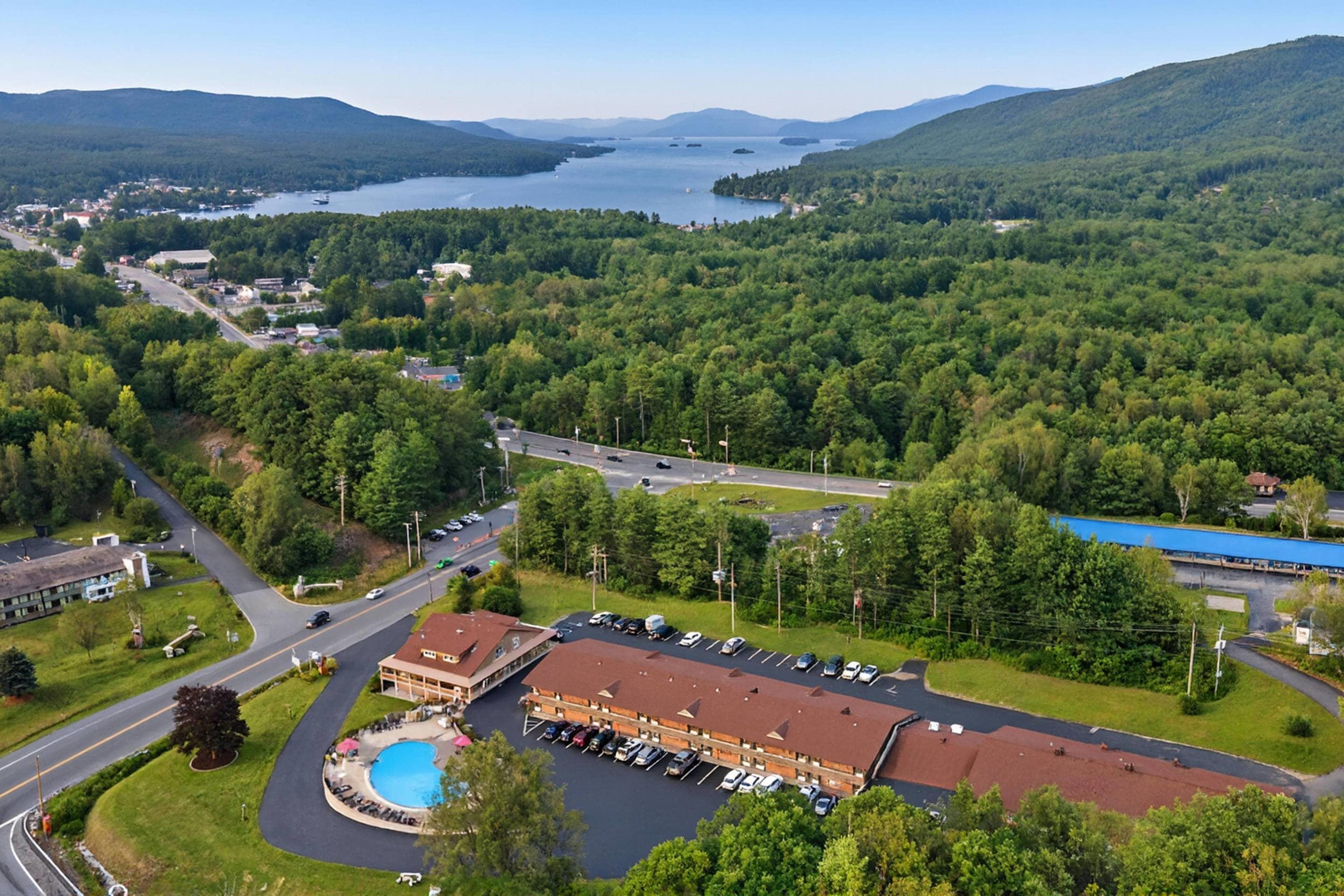 Lake view | Skyline Hotel Lake George