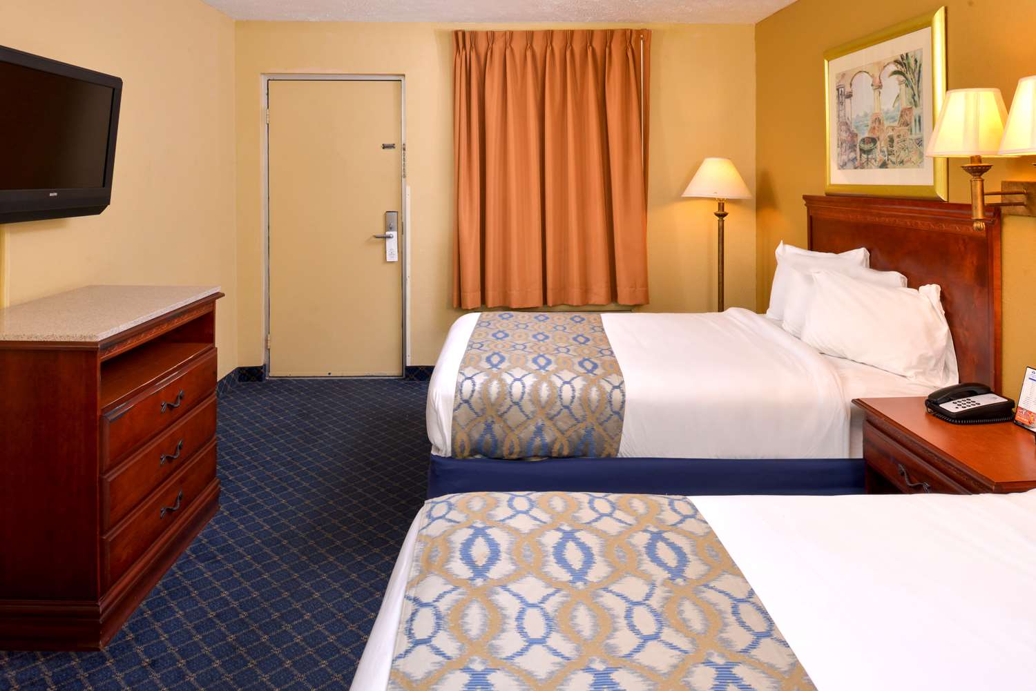 2 Double Beds Non-Smoking image